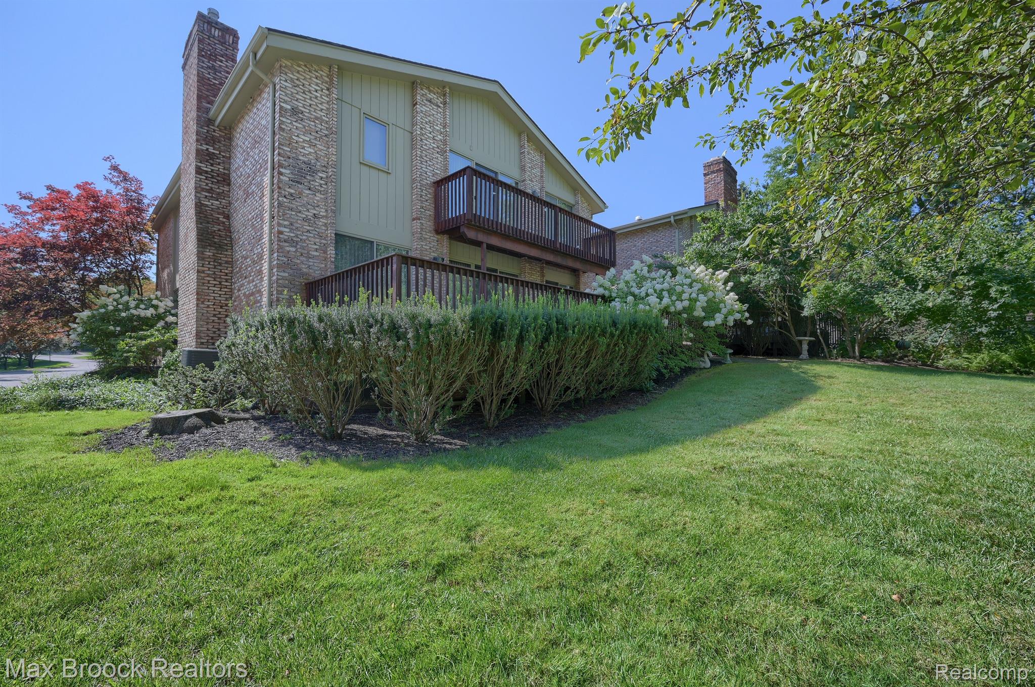 2189 COLONY CLUB Court