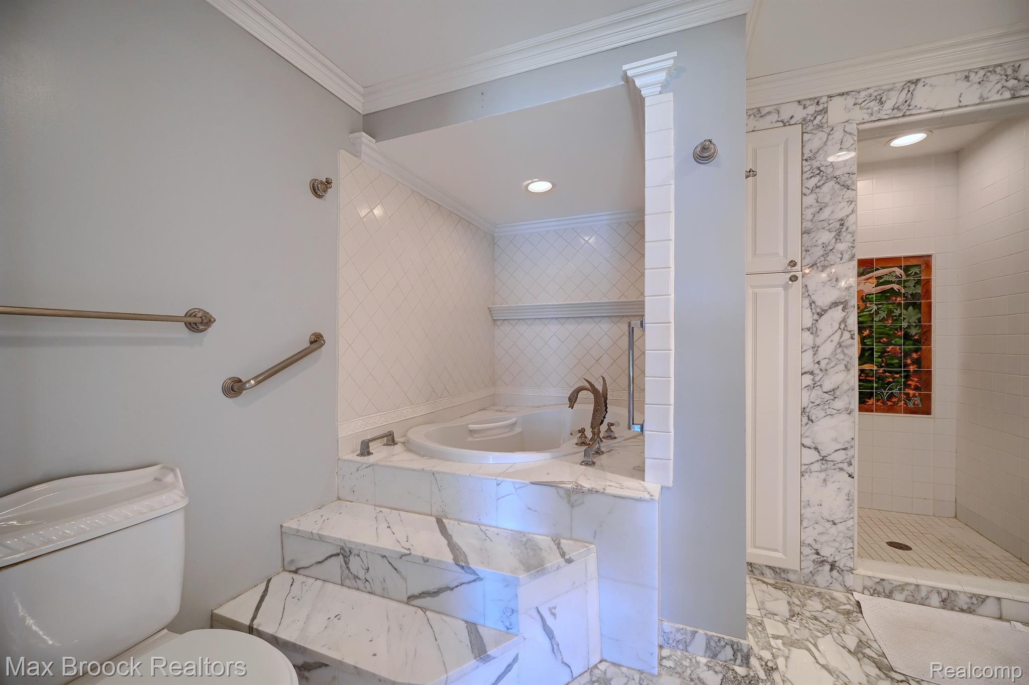 3559 PORT COVE Drive Unit: 11