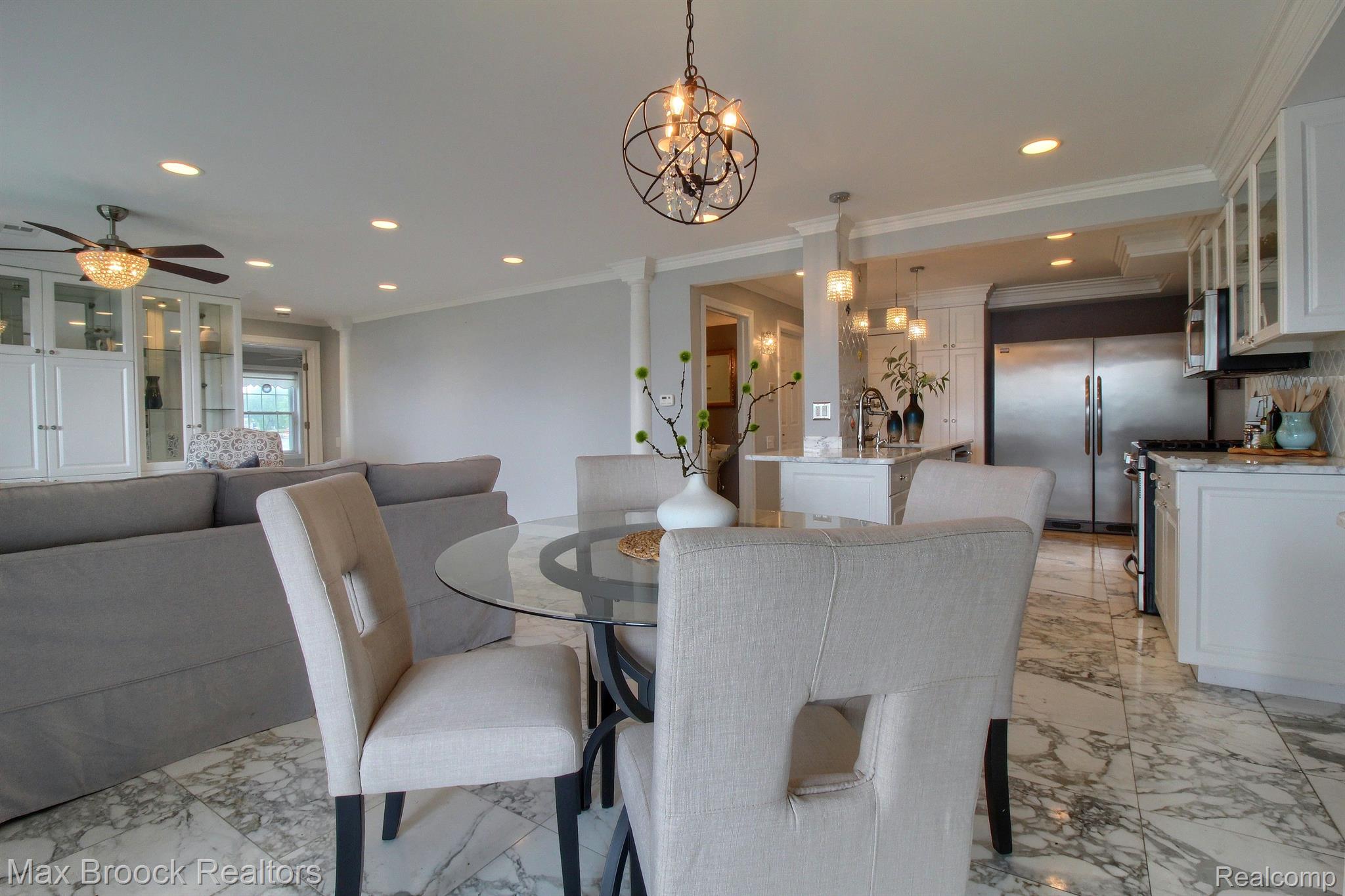 3559 PORT COVE Drive Unit: 11