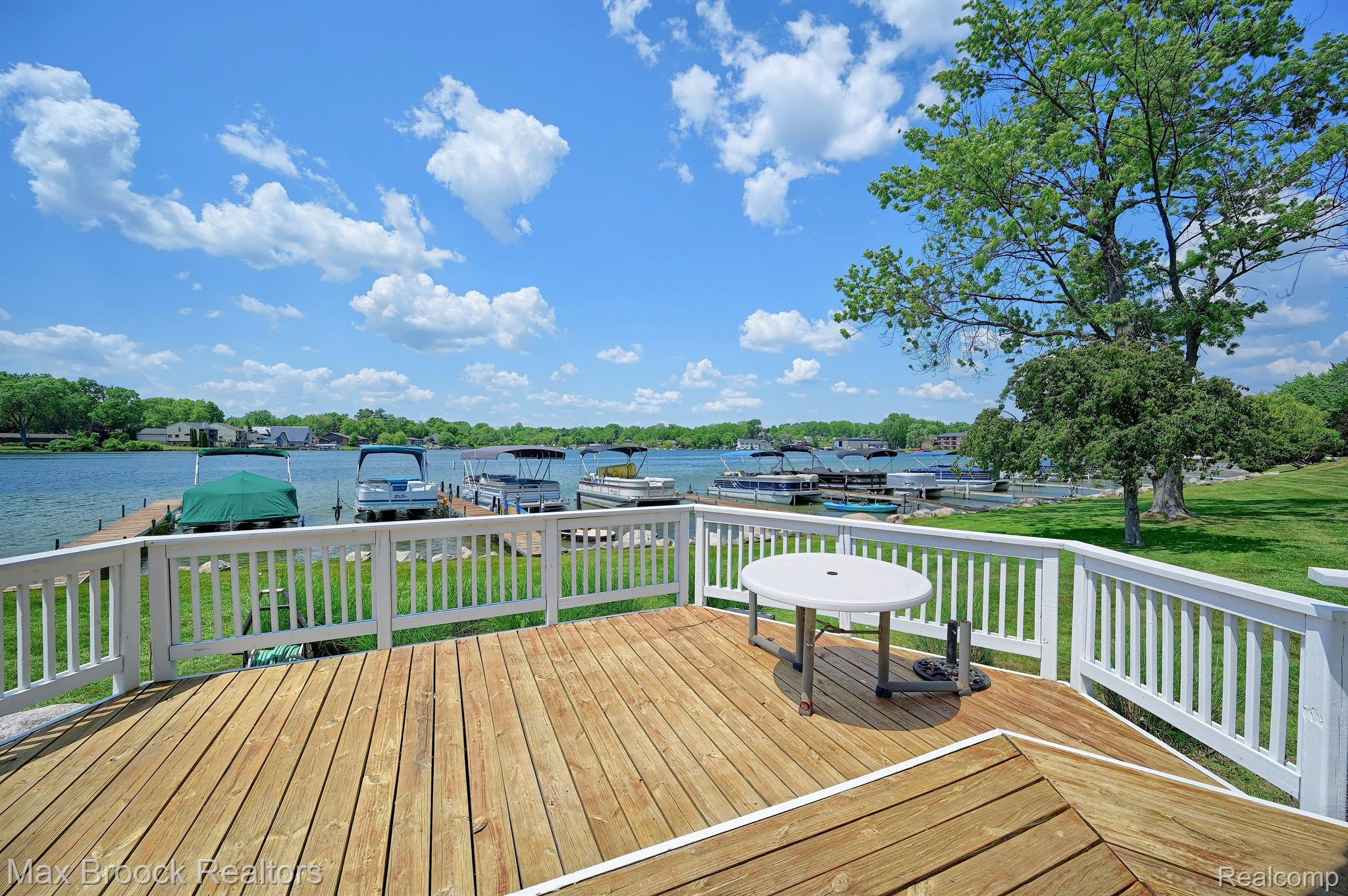 3559 PORT COVE Drive Unit: 11
