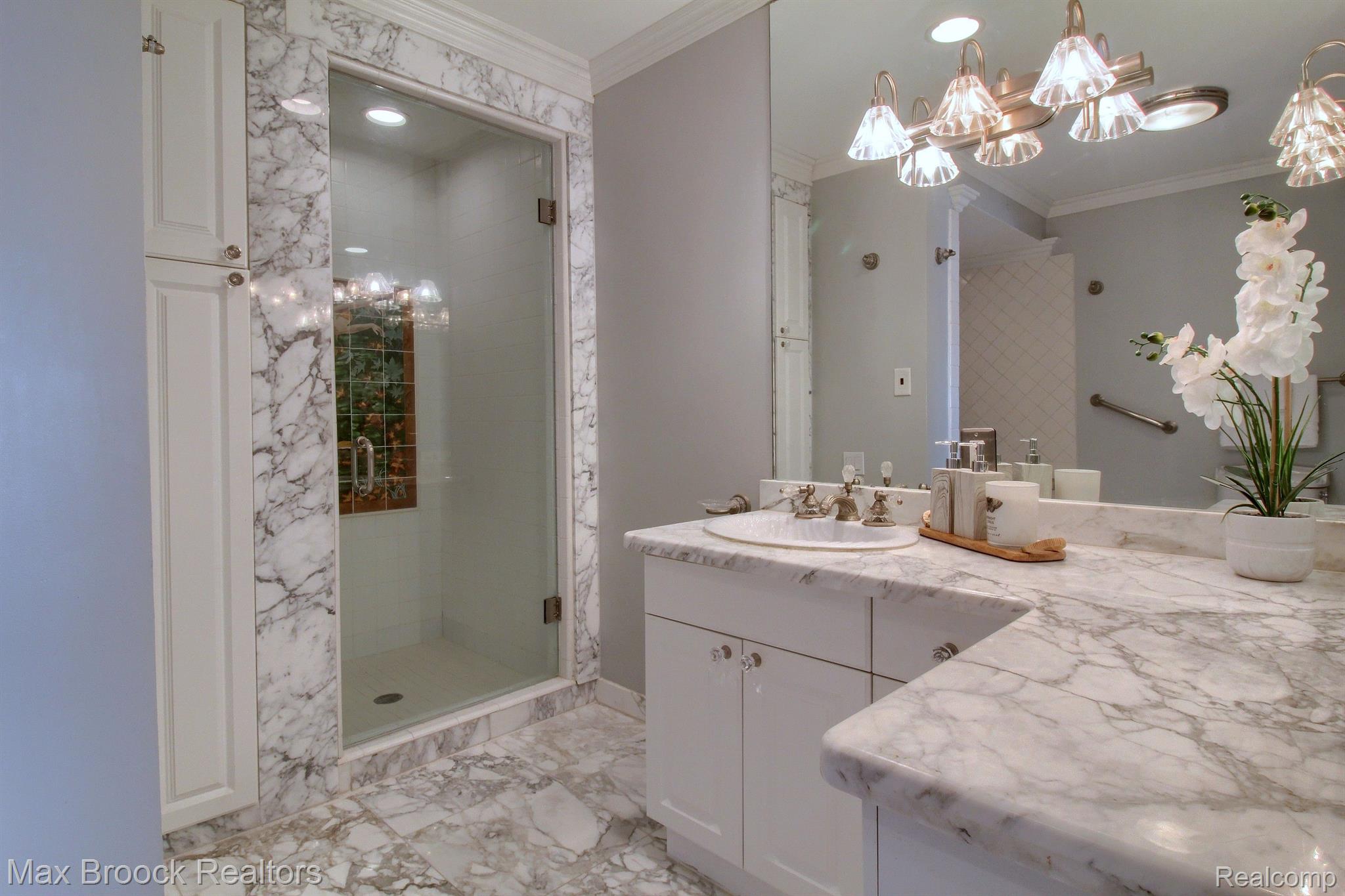 3559 PORT COVE Drive Unit: 11