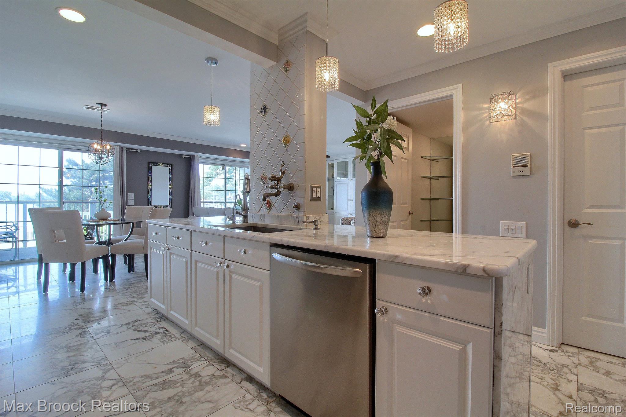 3559 PORT COVE Drive Unit: 11