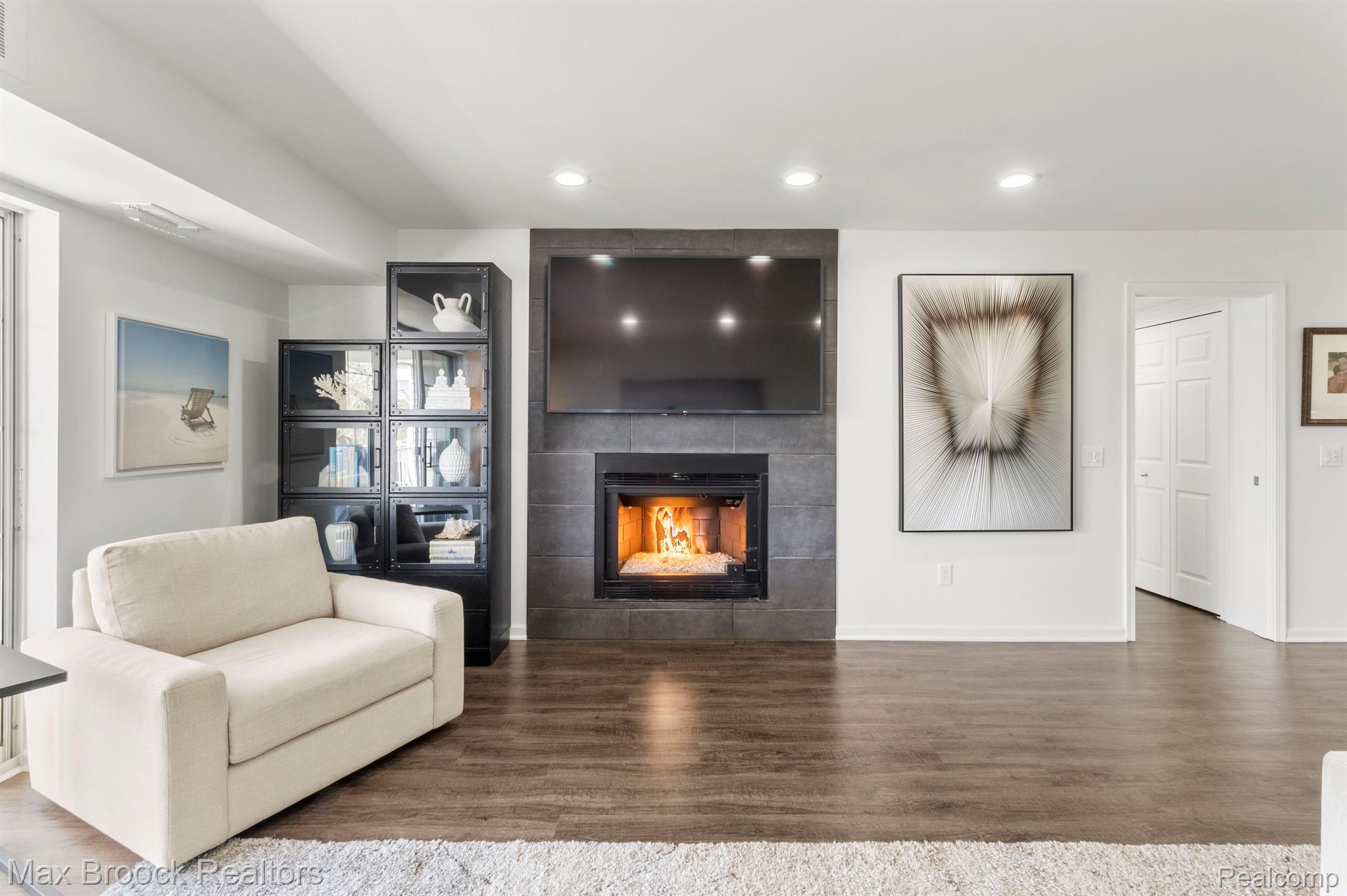3565 PORT COVE DR  Unit: 72