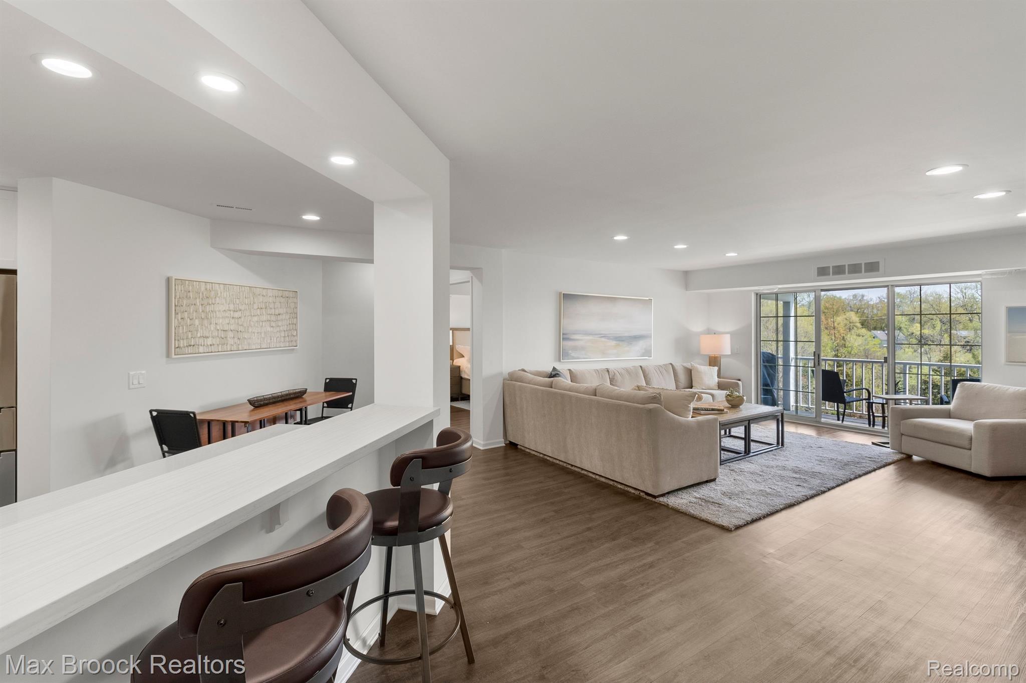 3565 PORT COVE DR  Unit: 72