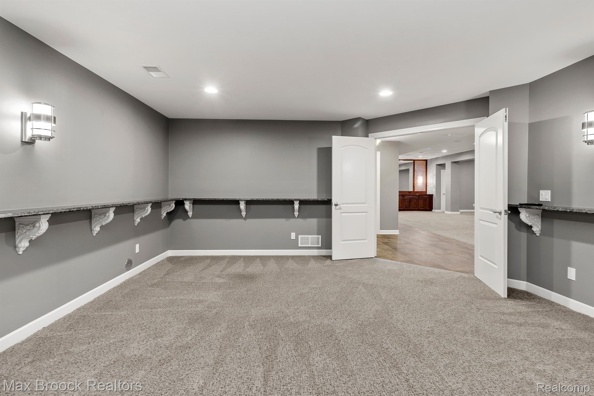 3220 LEGACY CT