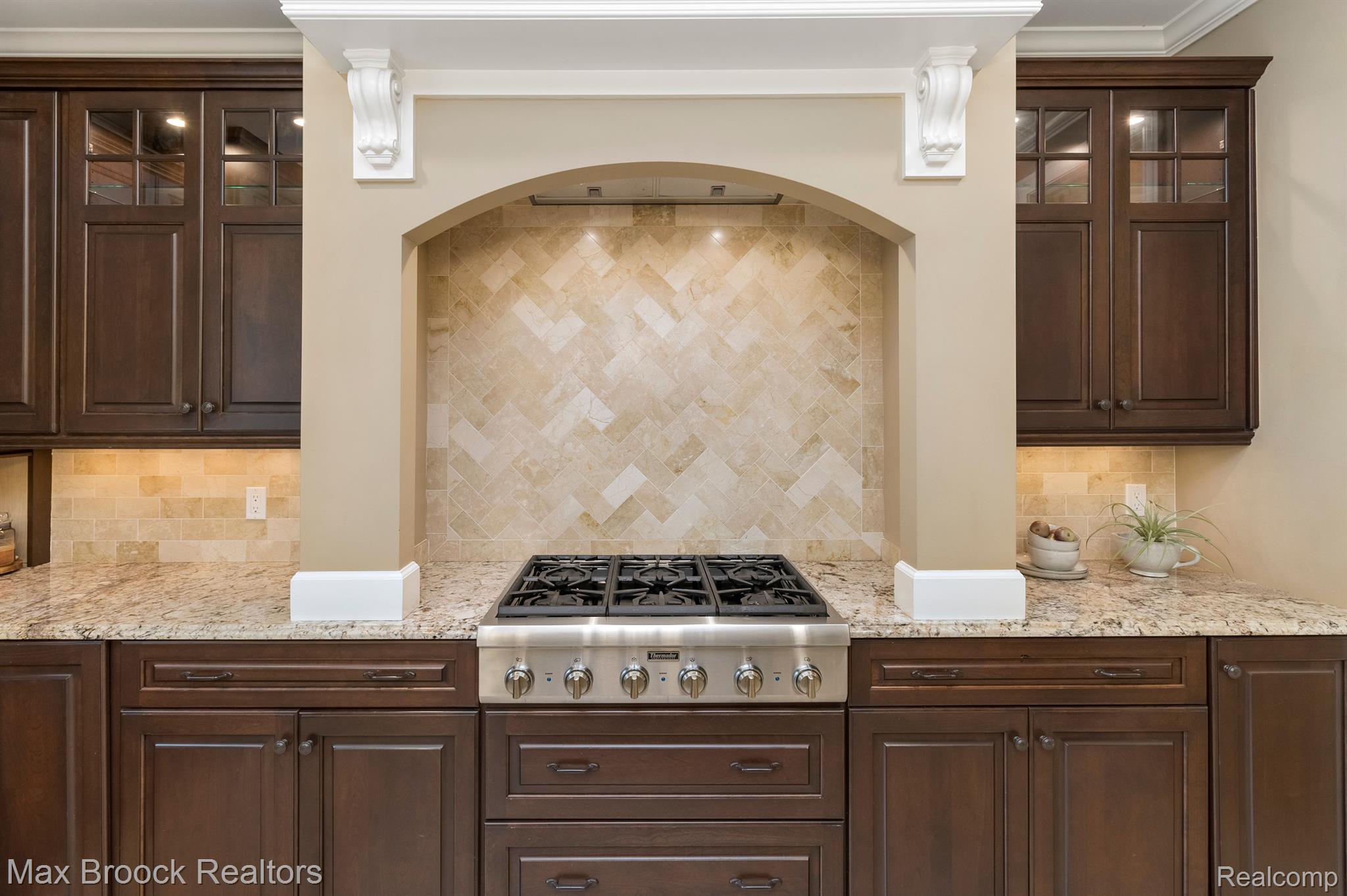 3220 LEGACY CT