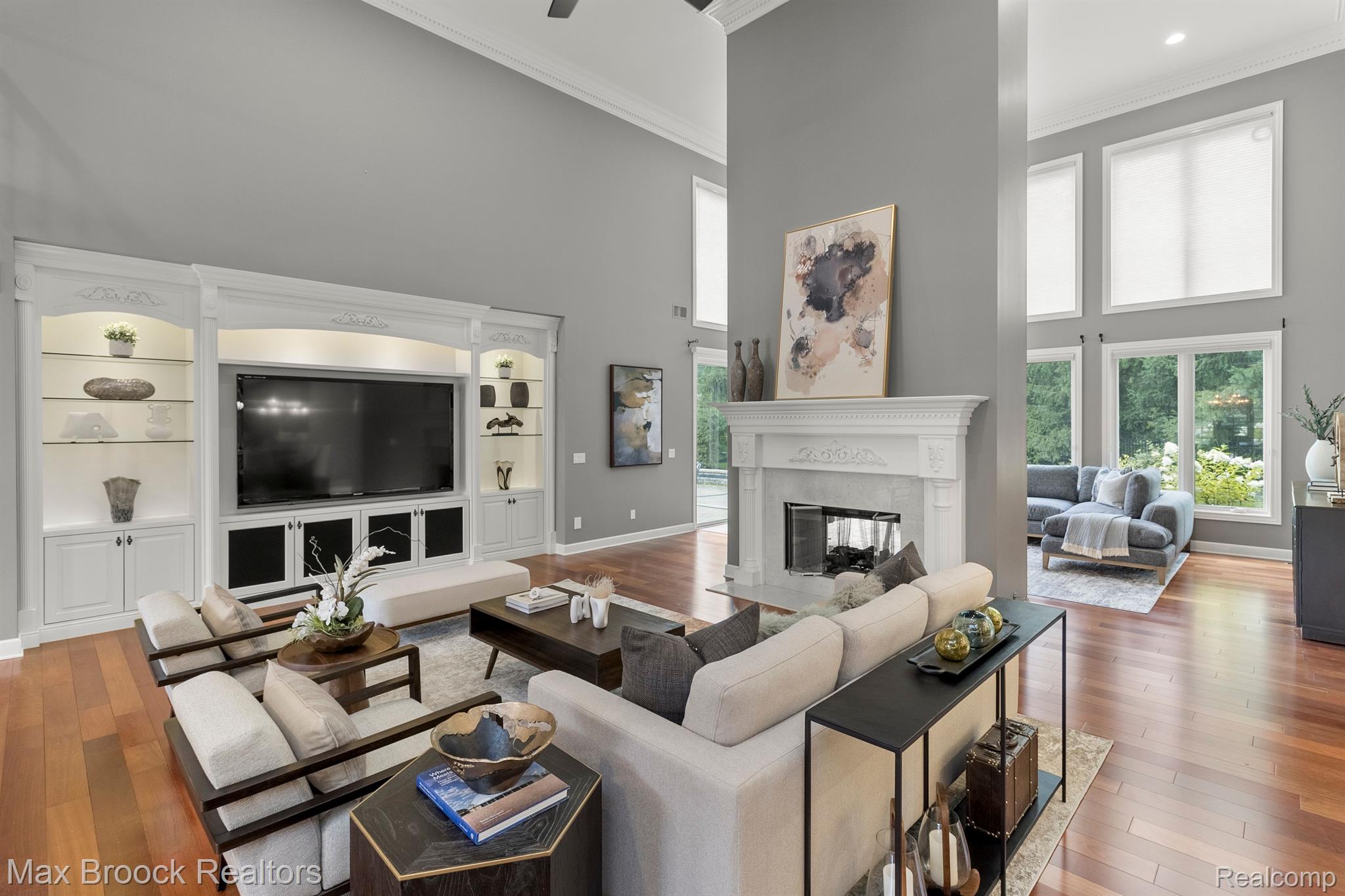 3220 LEGACY CT