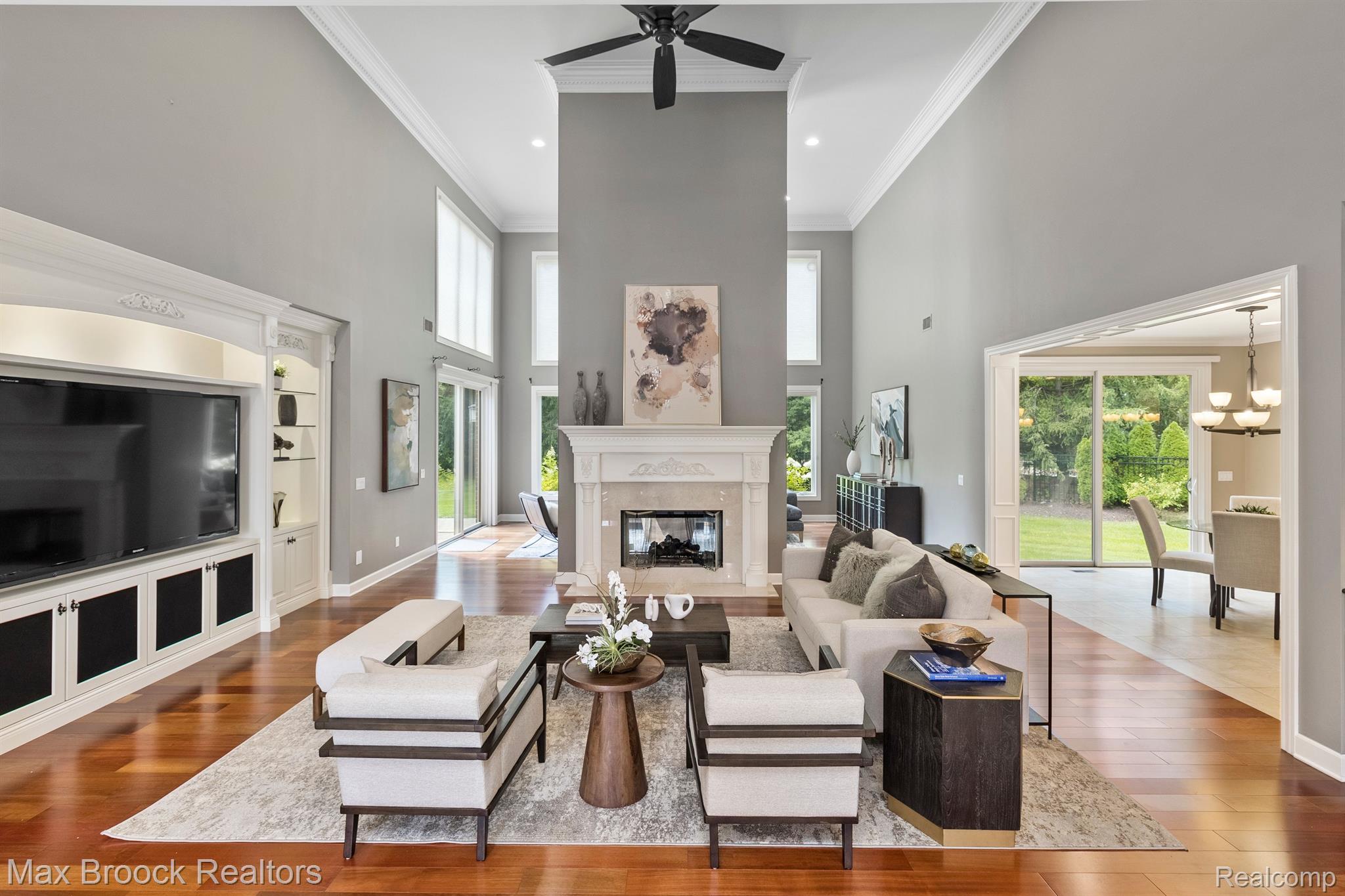 3220 LEGACY CT