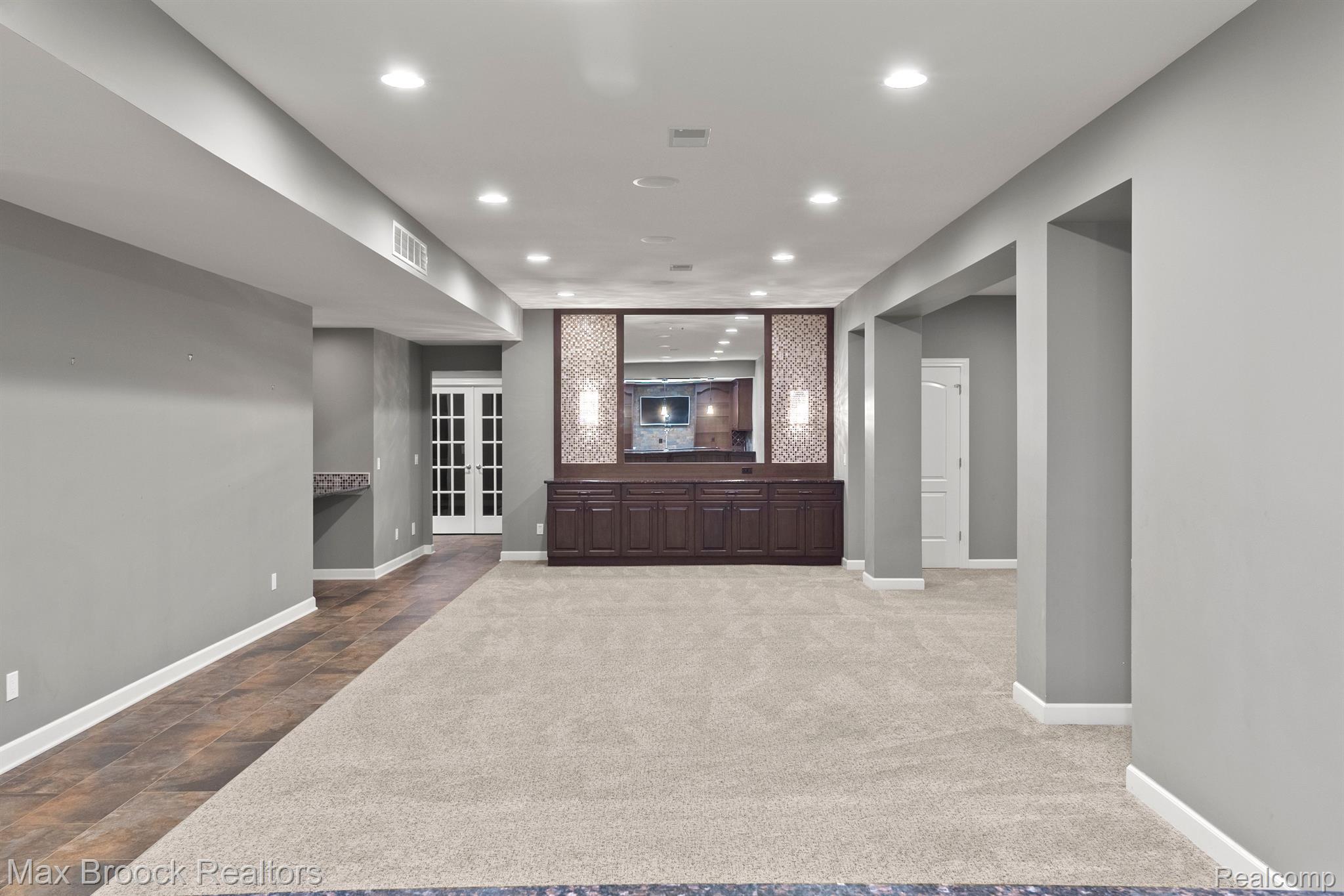 3220 LEGACY CT