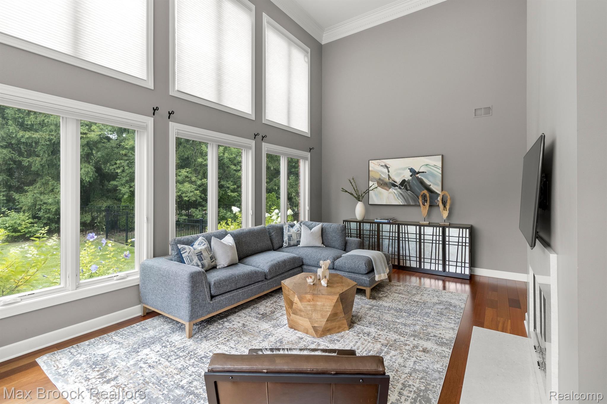 3220 LEGACY CT