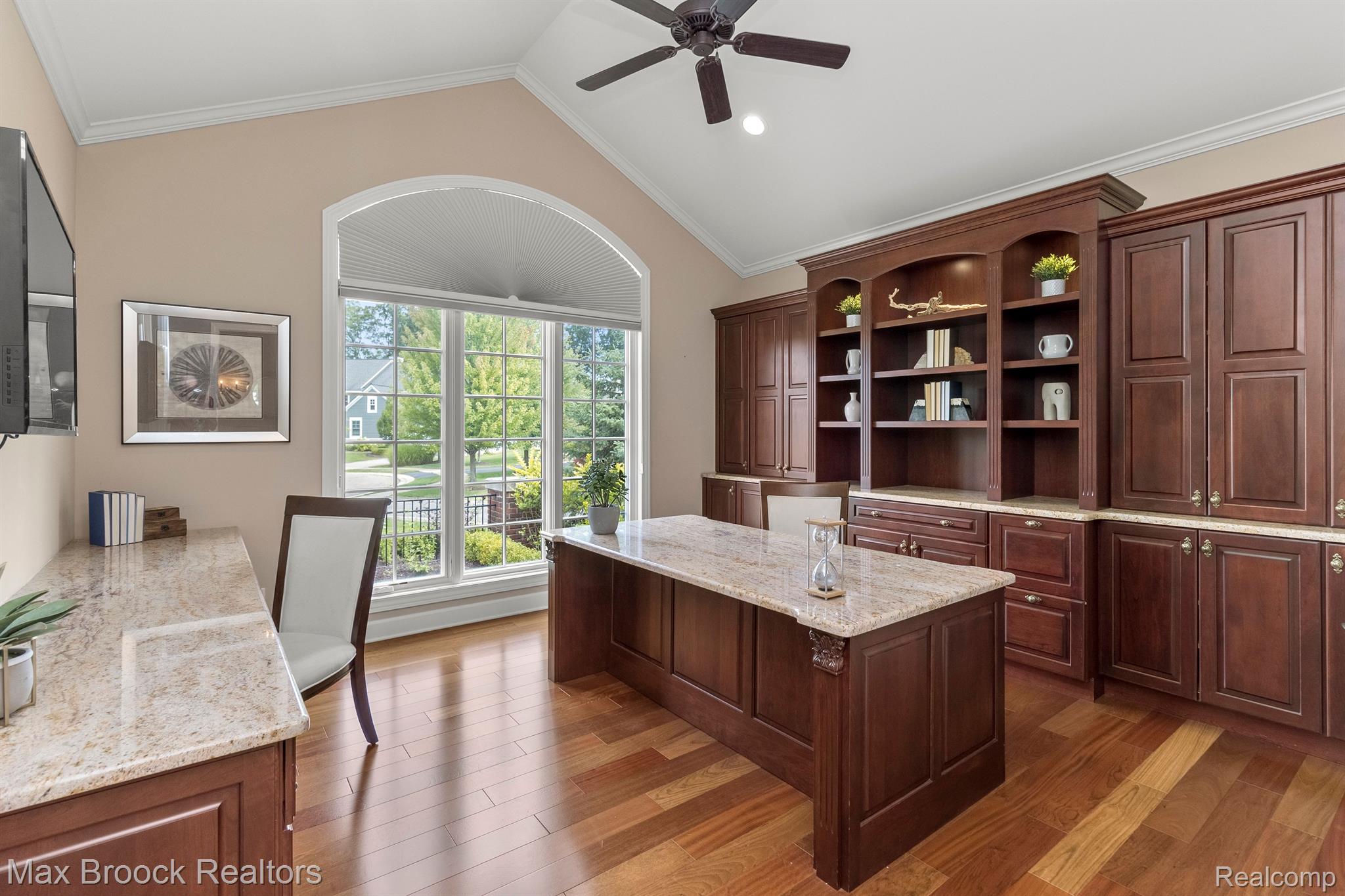 3220 LEGACY CT