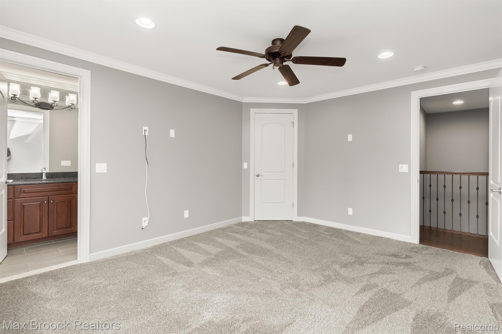 3220 LEGACY CT