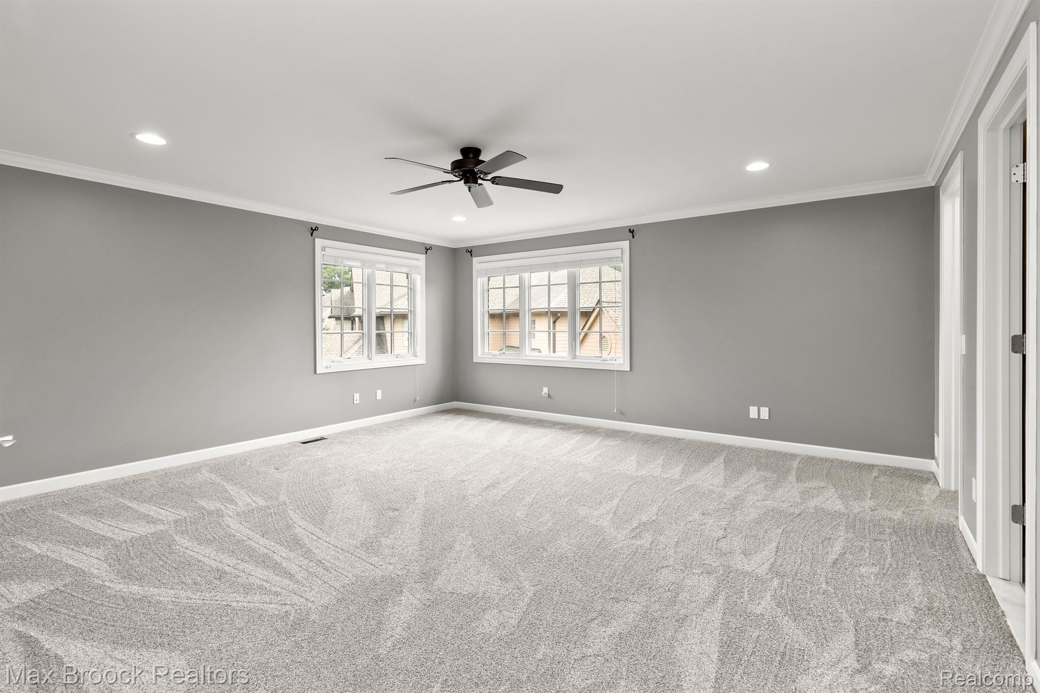 3220 LEGACY CT