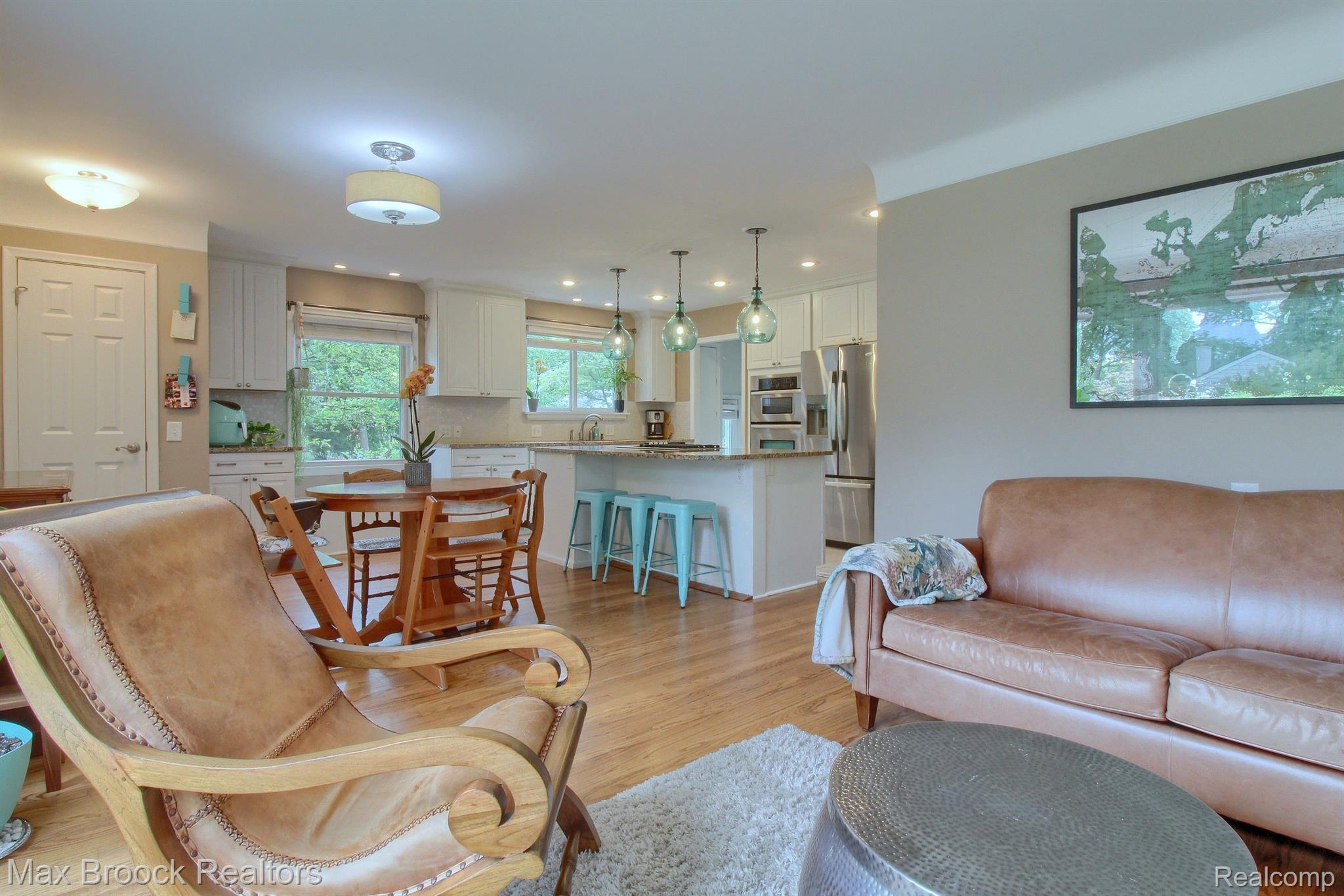 2313 PEMBROKE Road