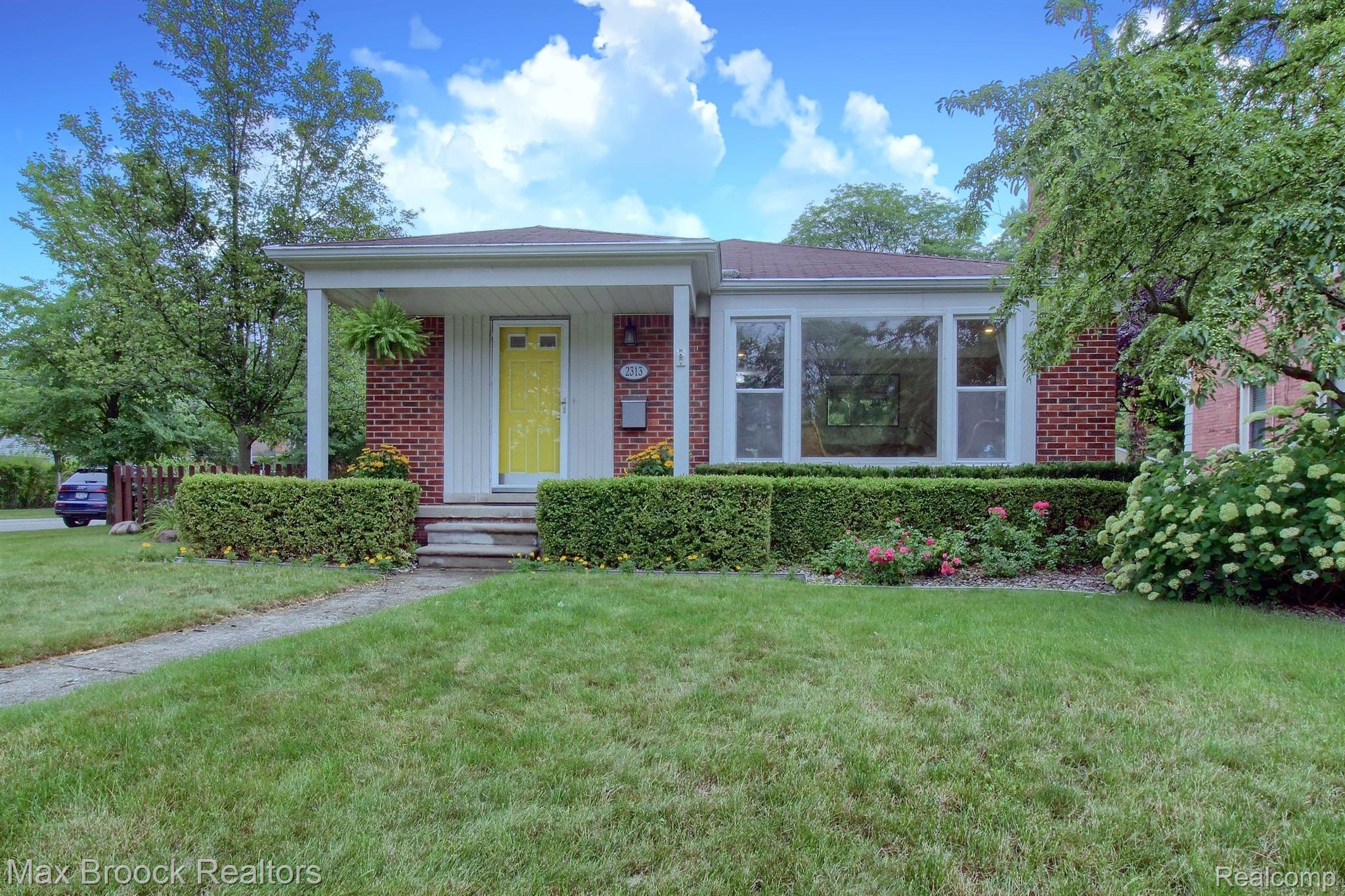2313 PEMBROKE Road