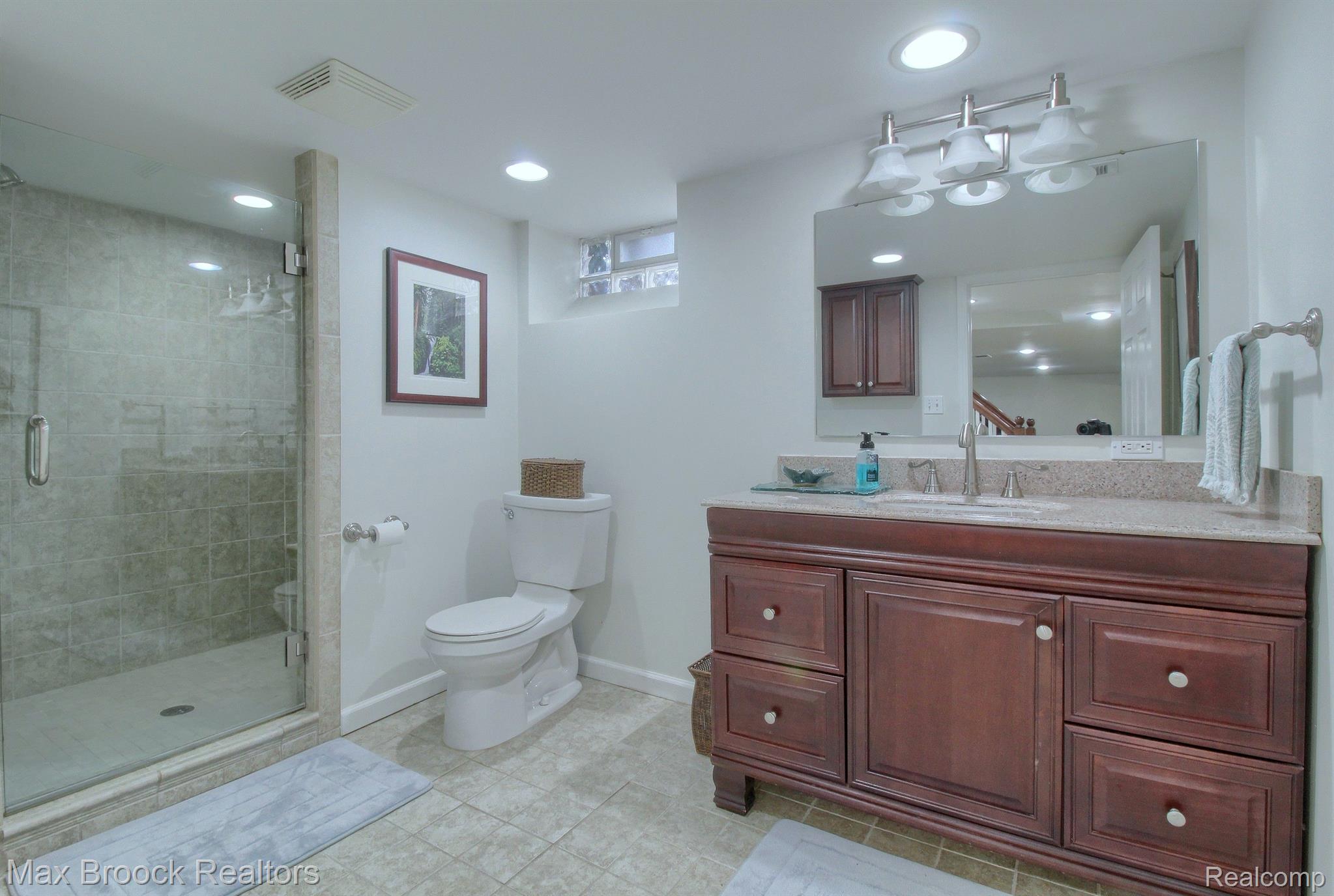 2313 PEMBROKE Road