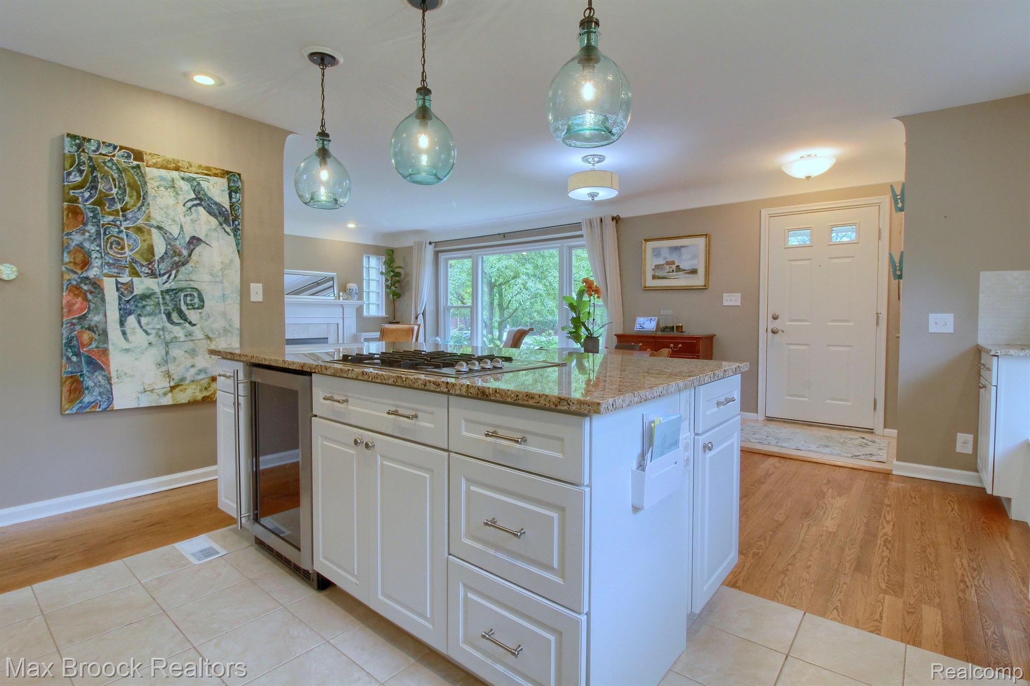 2313 PEMBROKE Road