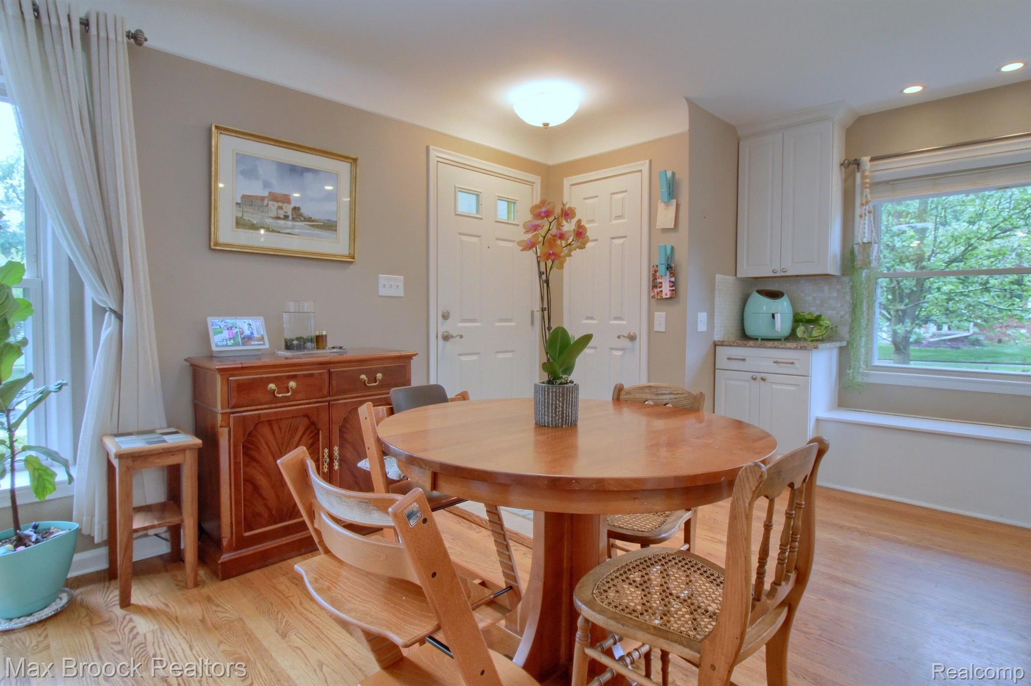2313 PEMBROKE Road