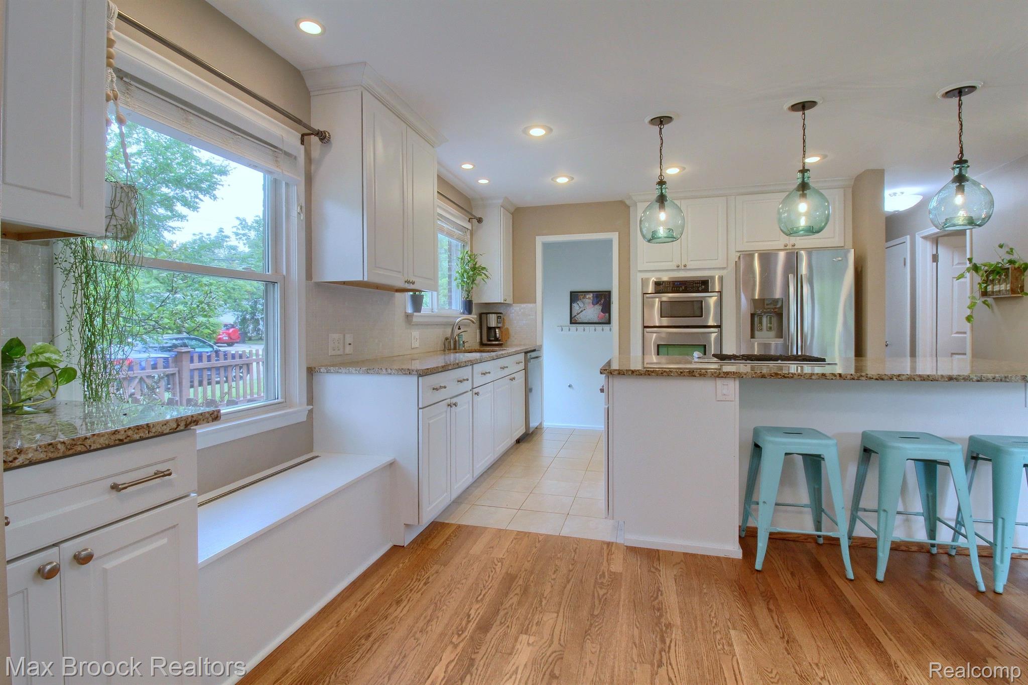 2313 PEMBROKE Road