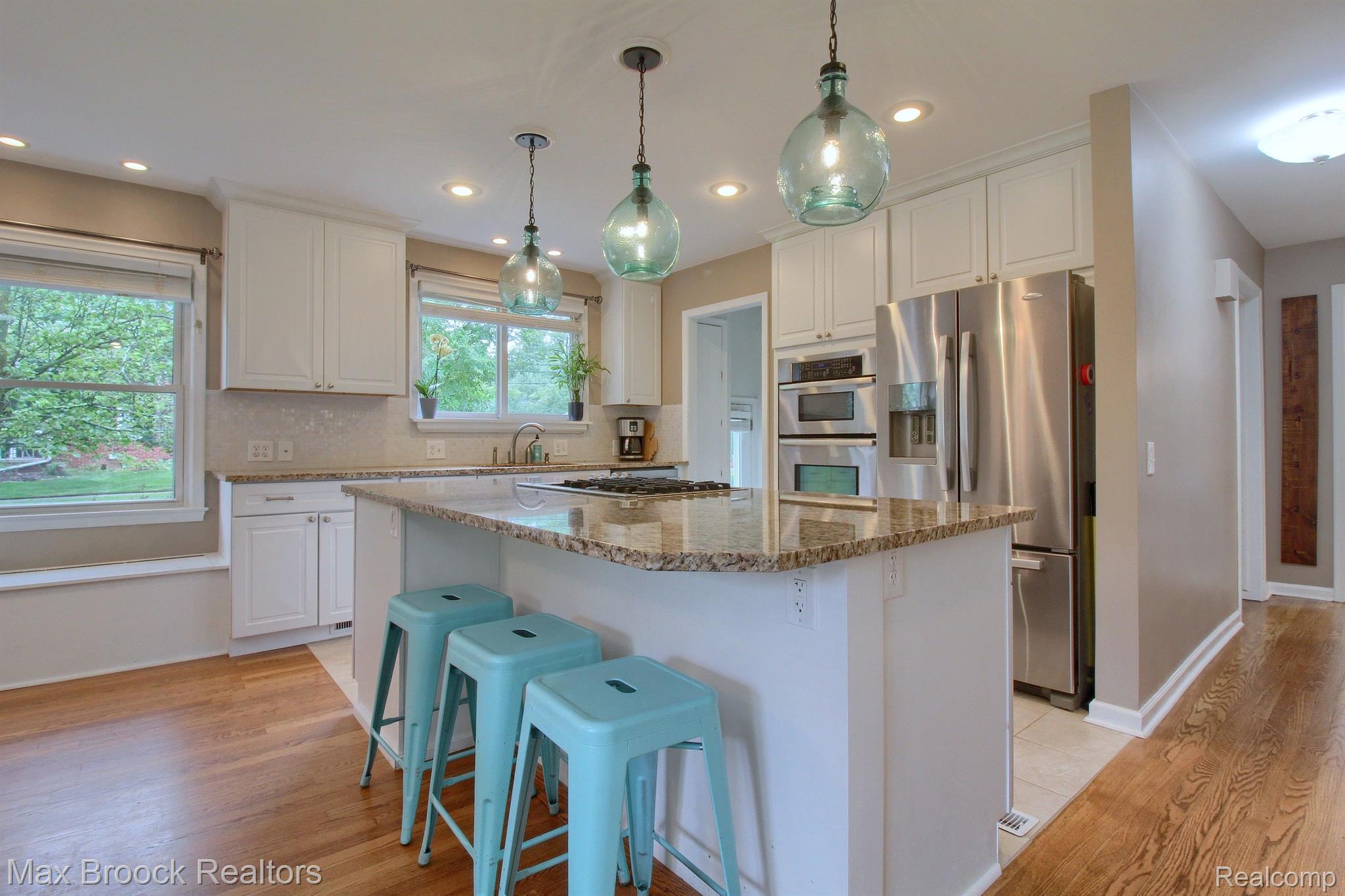 2313 PEMBROKE Road