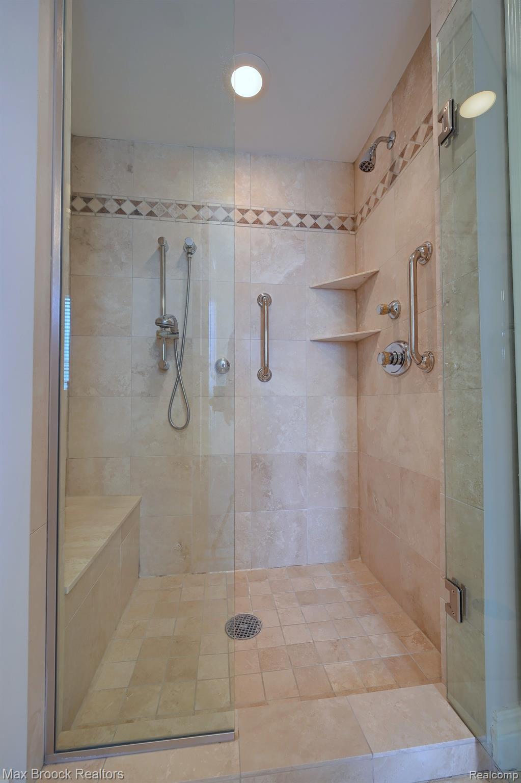 400 HAMILTON Row Unit: 400