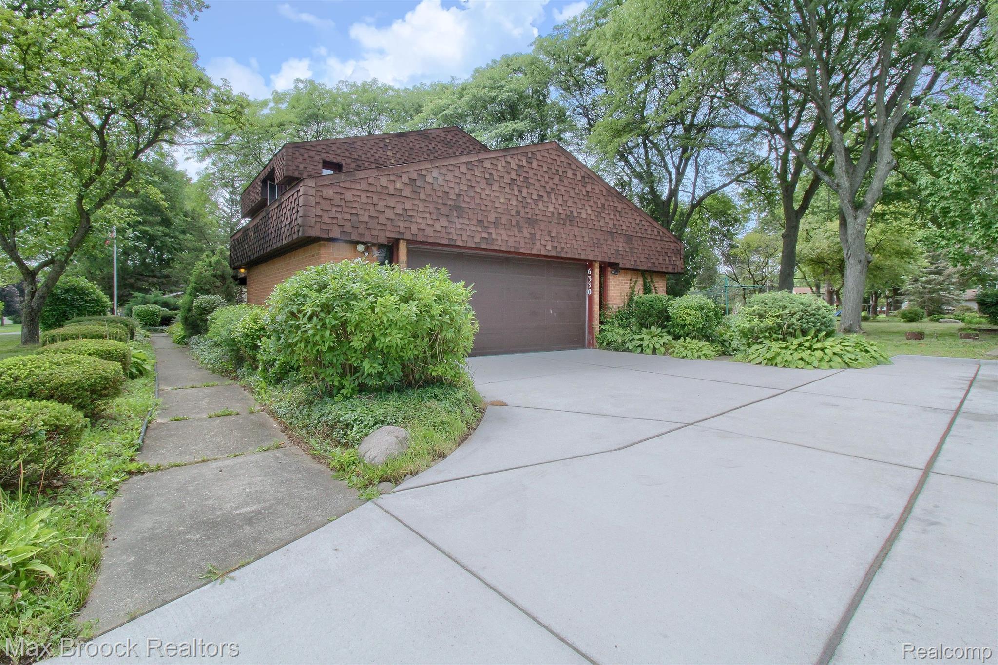 6330 TAMERLANE Drive