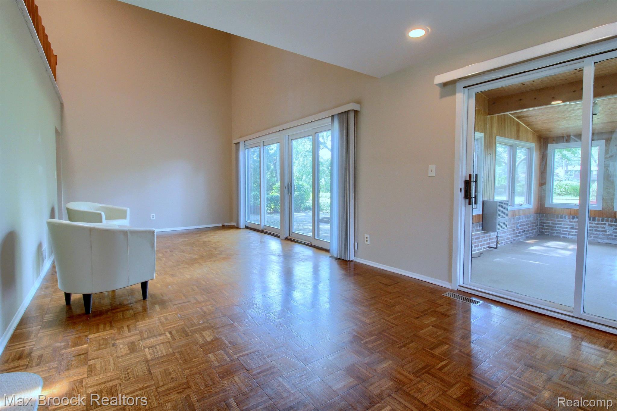 6330 TAMERLANE Drive