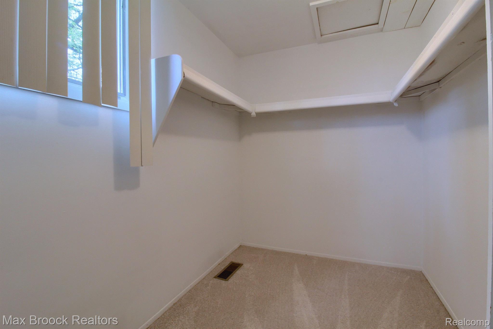 6330 TAMERLANE Drive