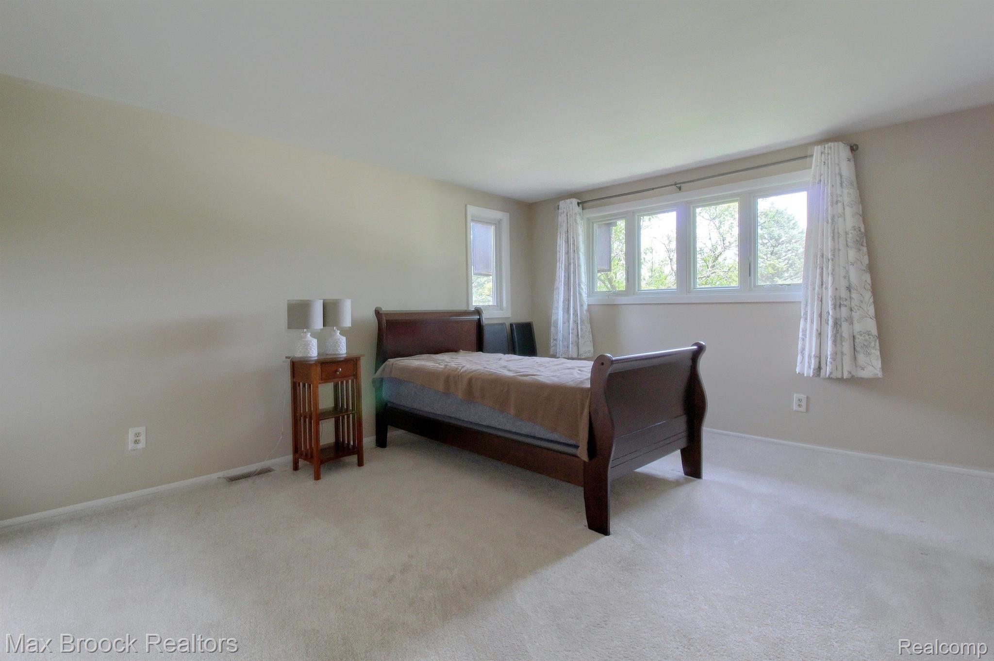 6330 TAMERLANE Drive