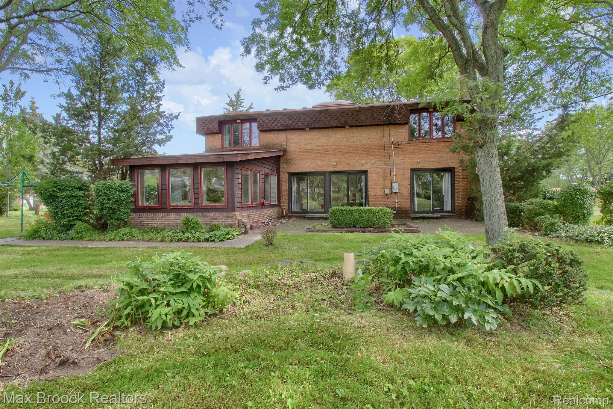 6330 TAMERLANE Drive