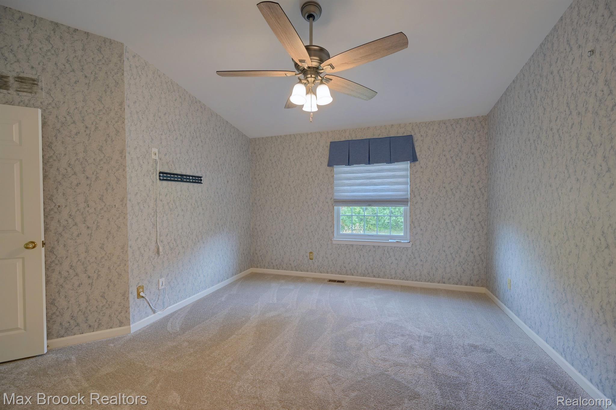 29389 BREEZEWOOD