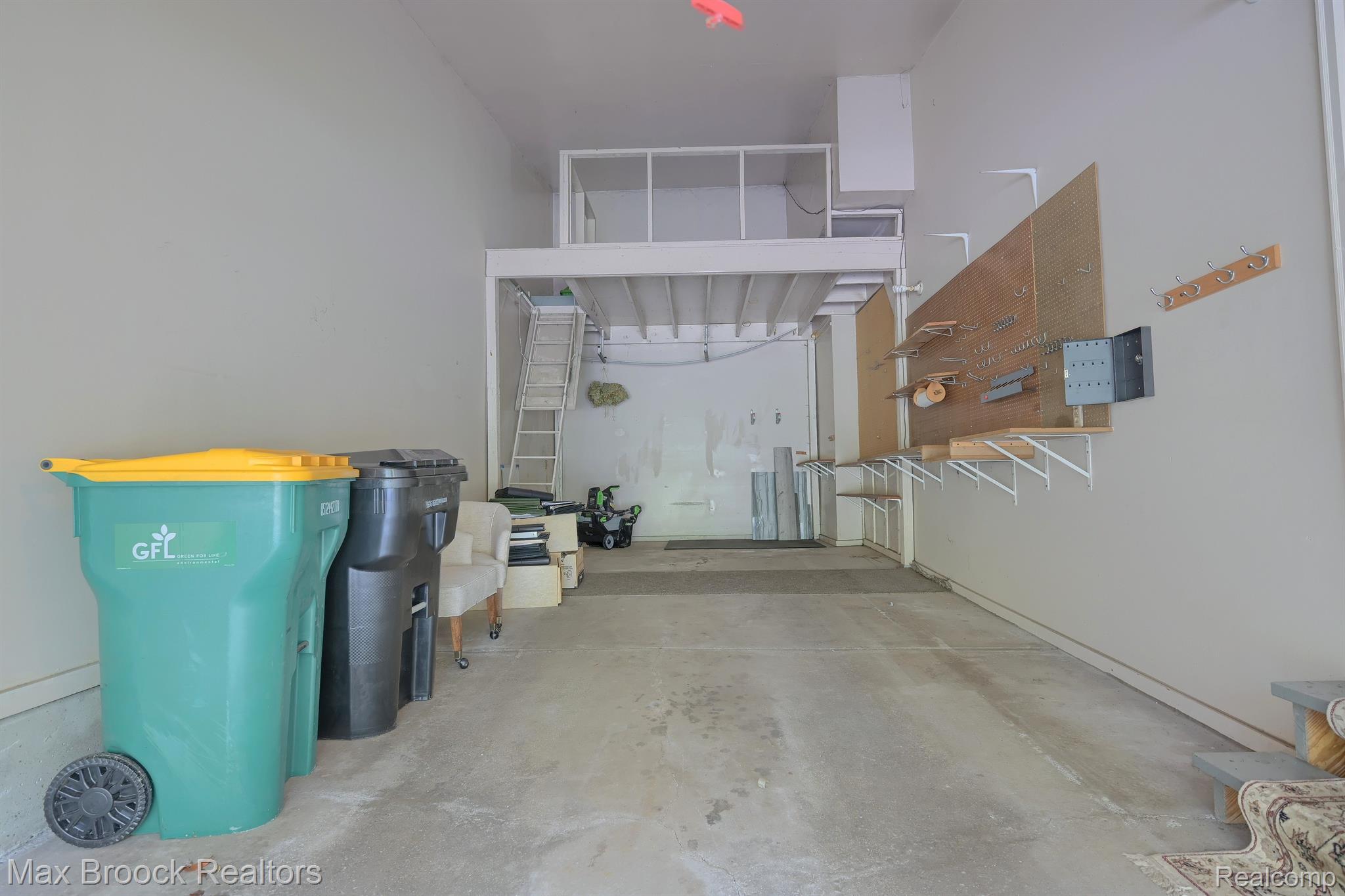 29389 BREEZEWOOD