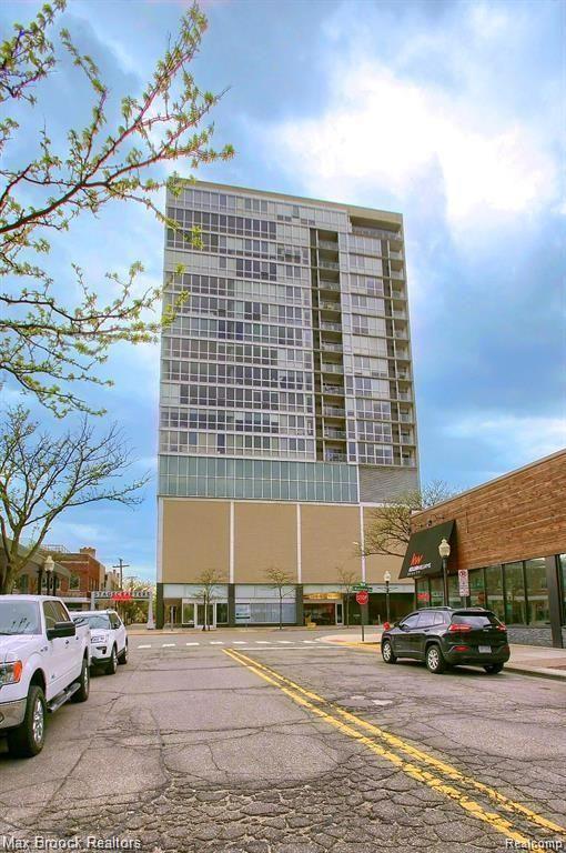 432 S WASHINGTON Avenue Unit: 905