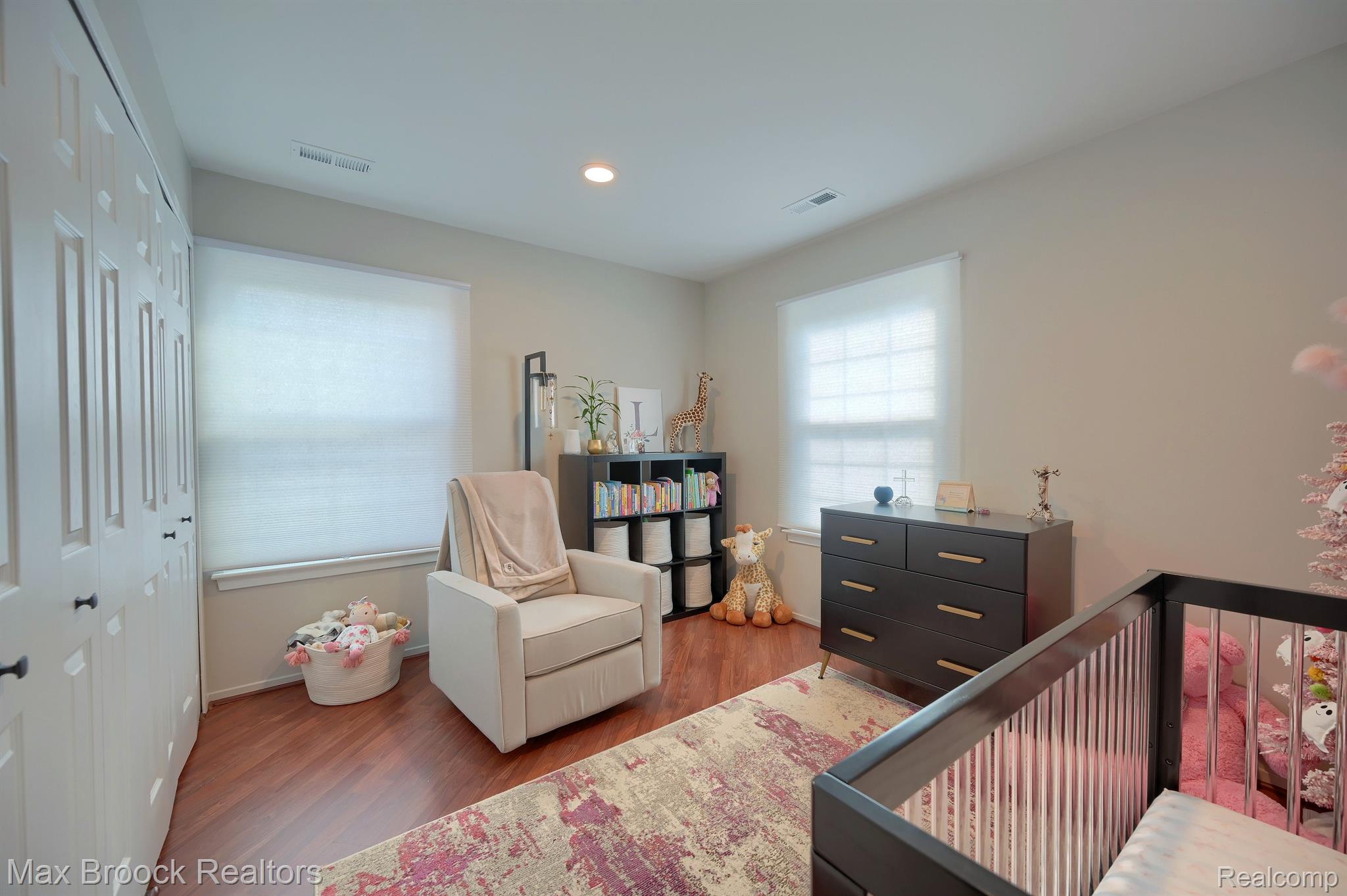 6630 HEARTHSIDE