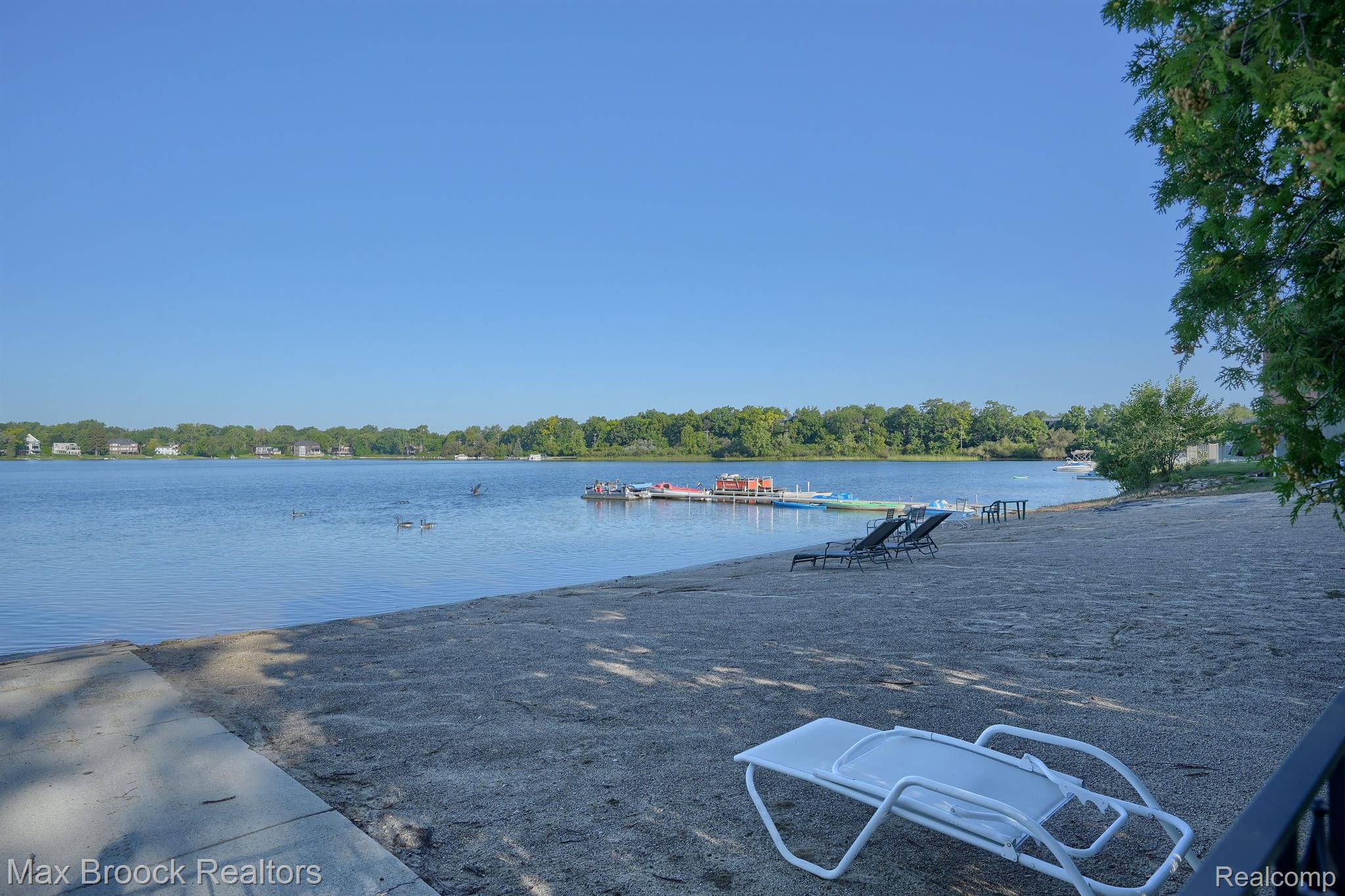 2027 KLINGENSMITH Road Unit: 105