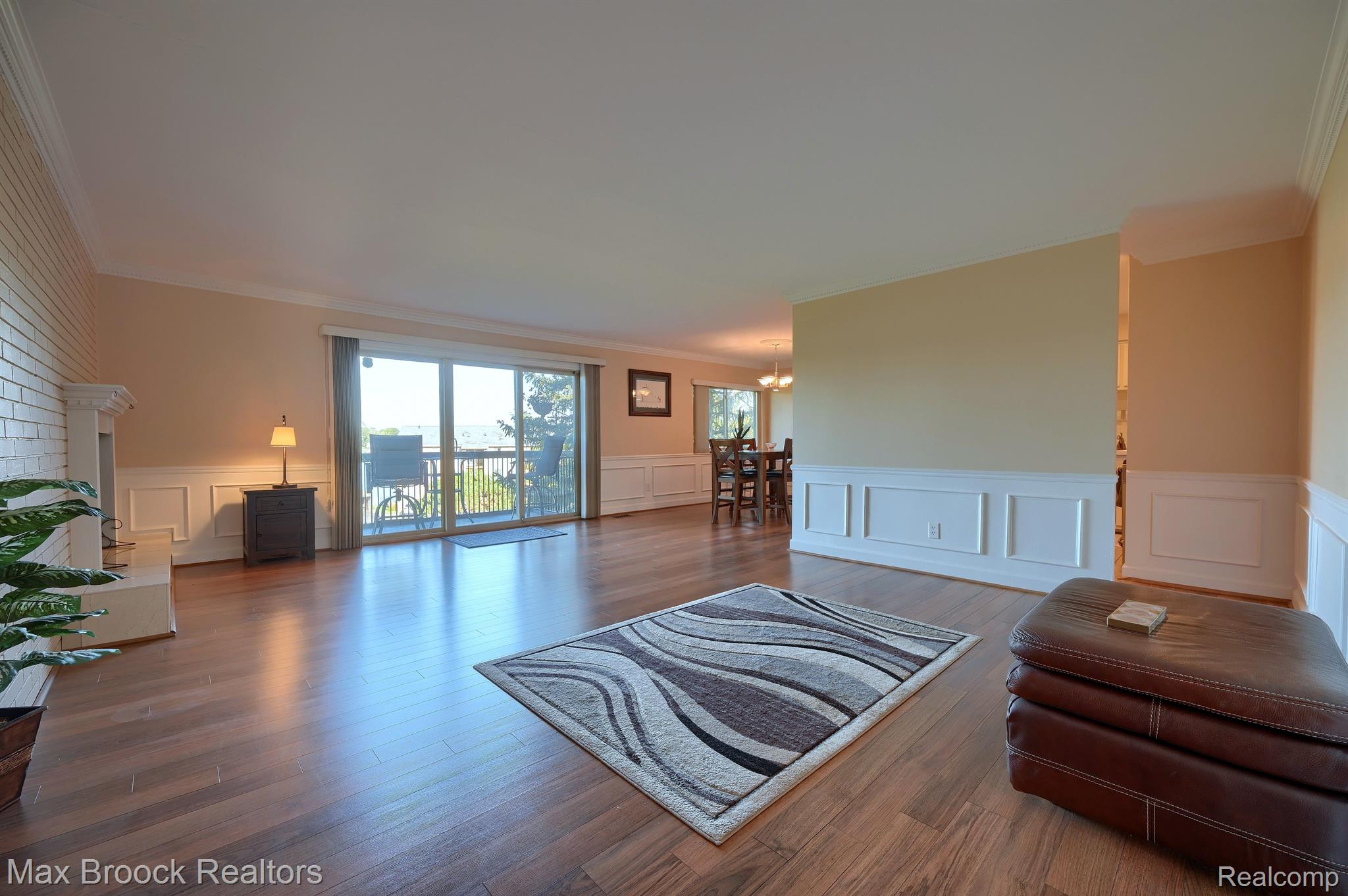 2027 KLINGENSMITH Road Unit: 105