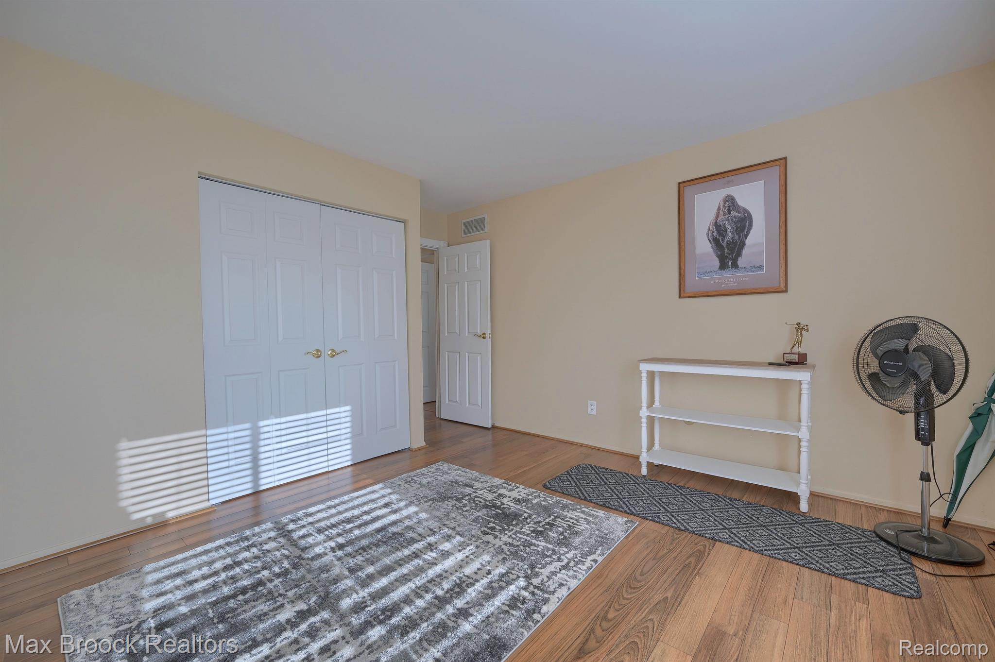 2027 KLINGENSMITH Road Unit: 105