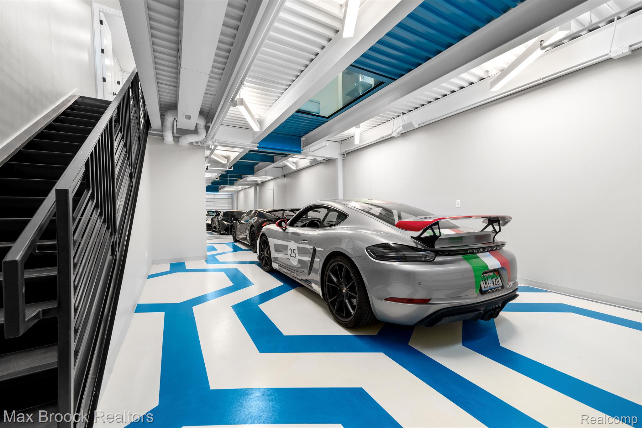 232 CHICANE Lane