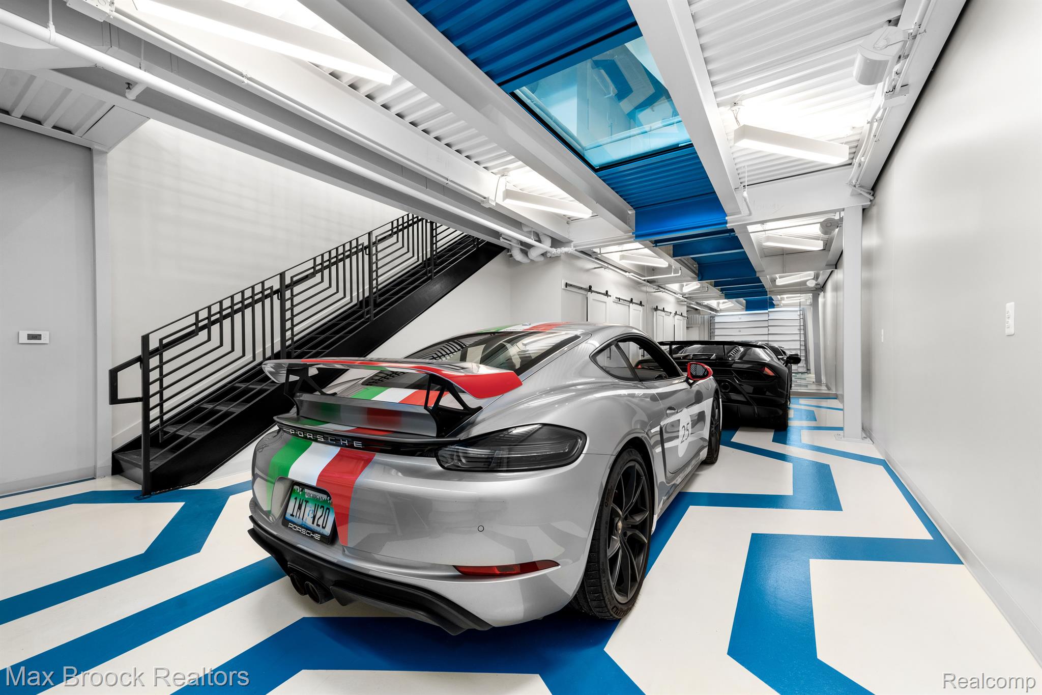 232 CHICANE Lane
