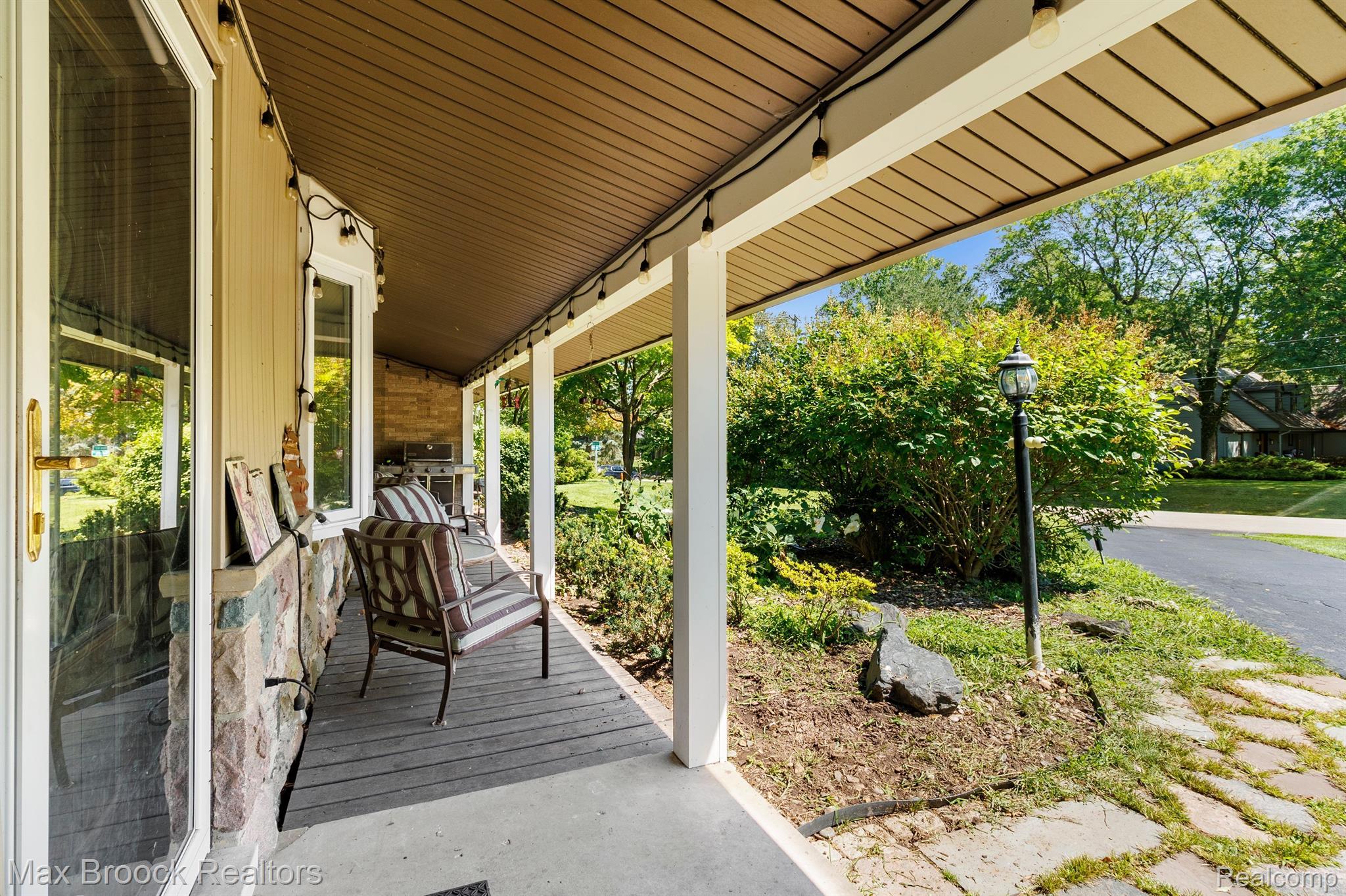 1904 SHORE HILL Drive
