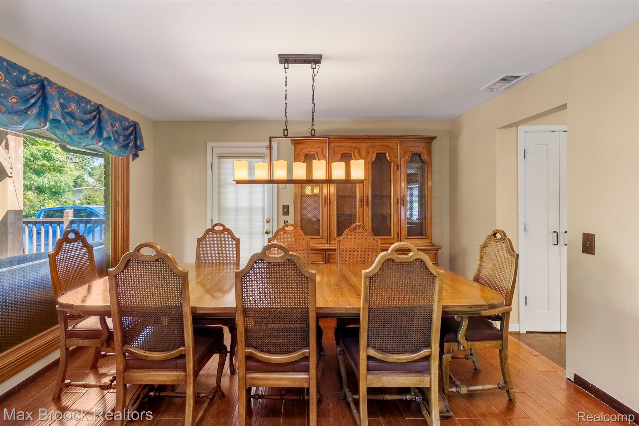 1904 SHORE HILL Drive