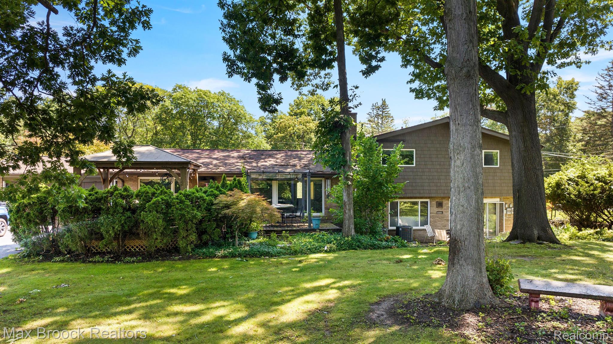 1904 SHORE HILL Drive