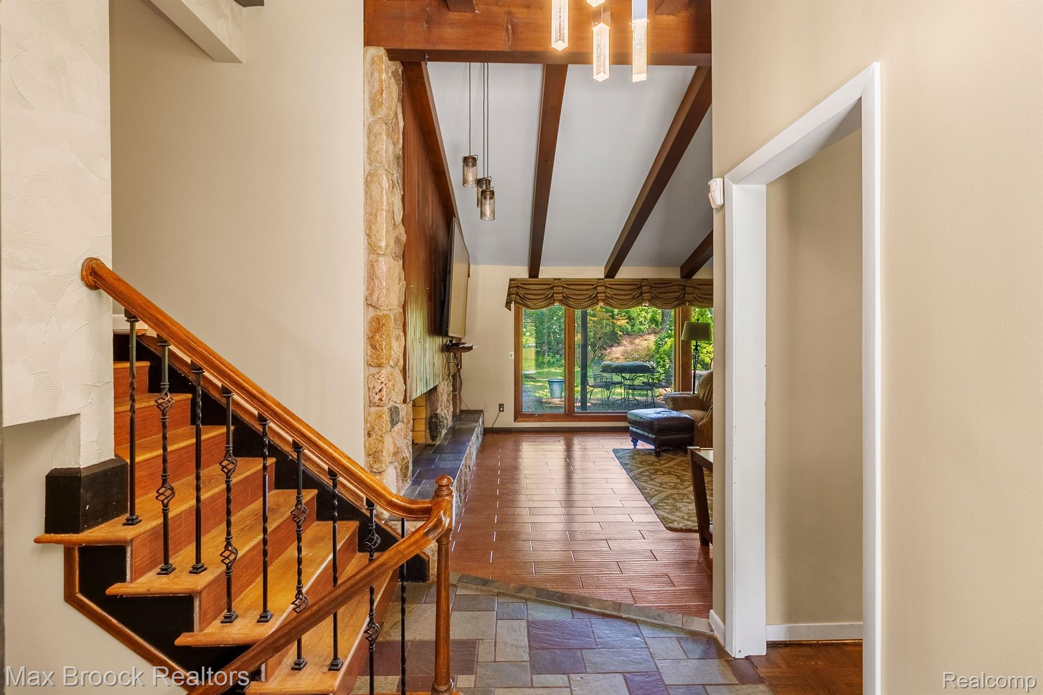 1904 SHORE HILL Drive