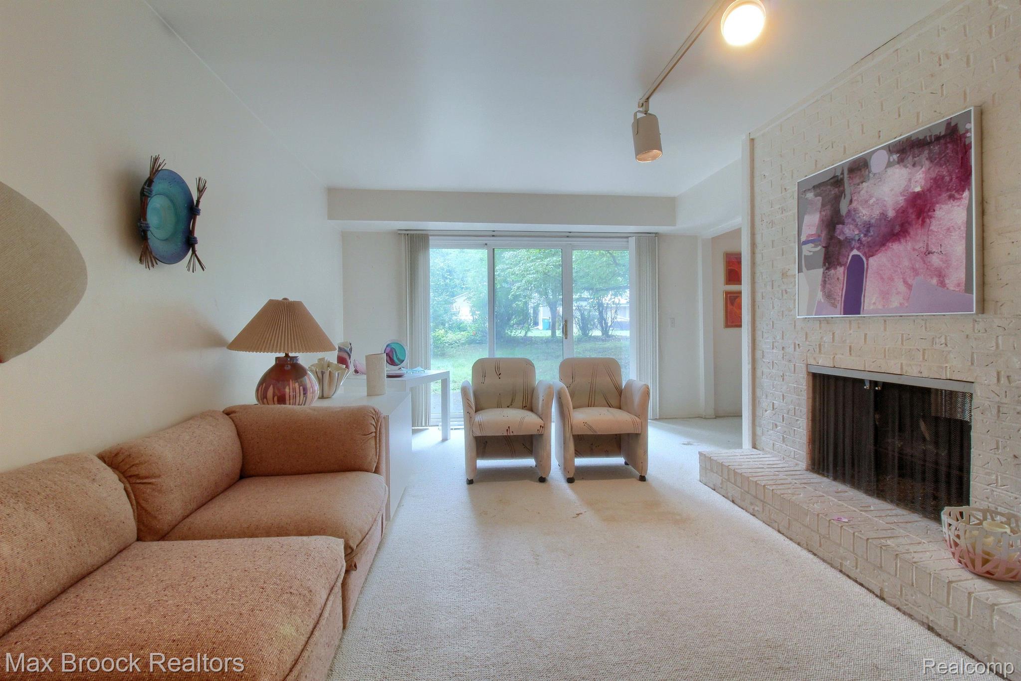 34347 LAKEHURST Drive