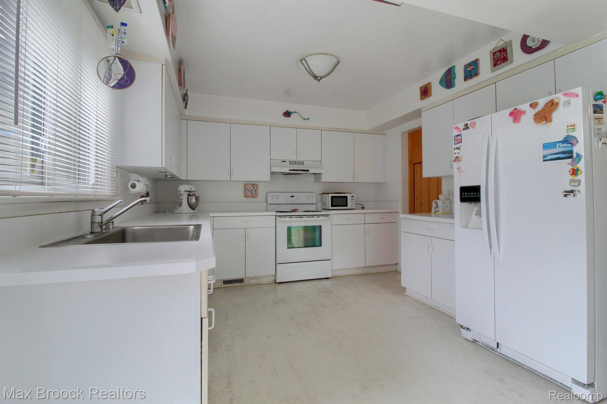 34347 LAKEHURST Drive