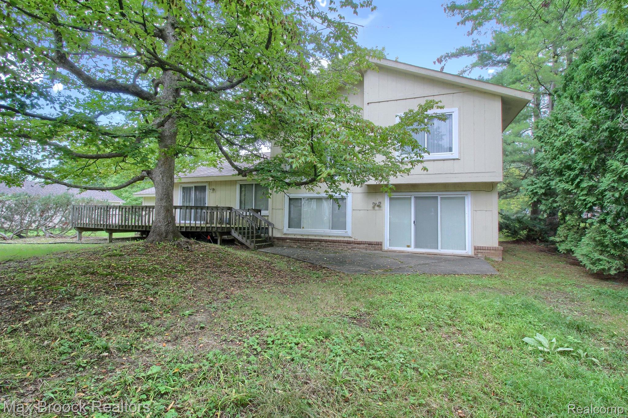 34347 LAKEHURST Drive