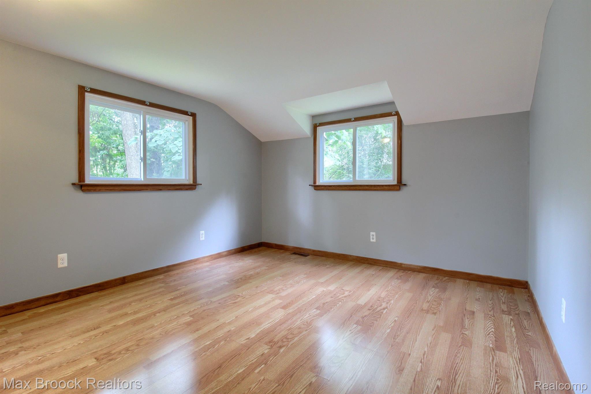 5811 Pontiac Trail