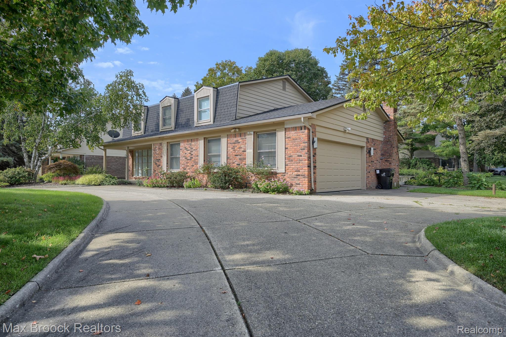 28857 LAKE PARK Drive