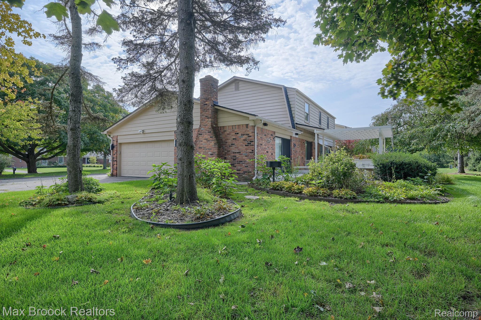 28857 LAKE PARK Drive