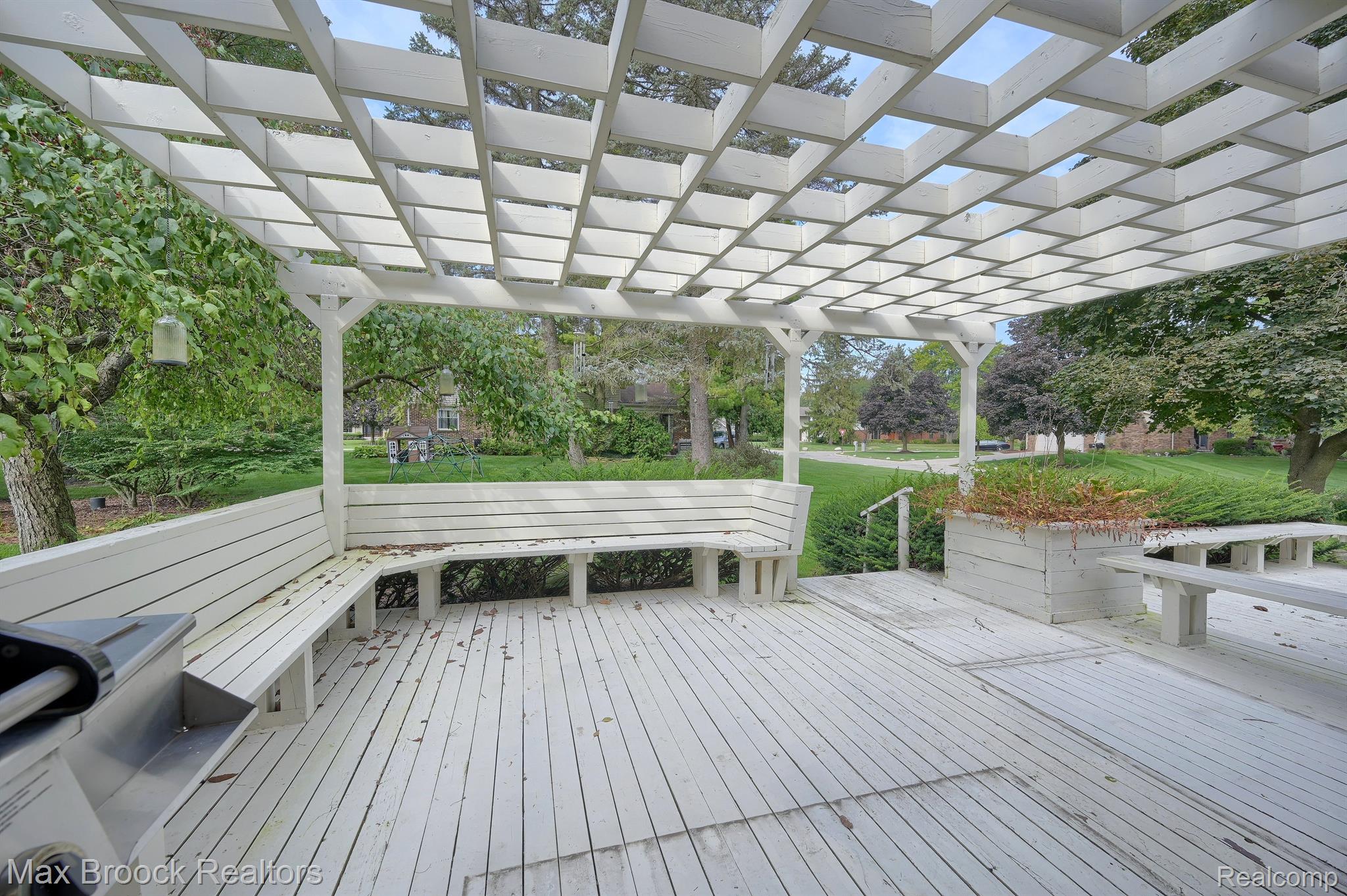 28857 LAKE PARK Drive